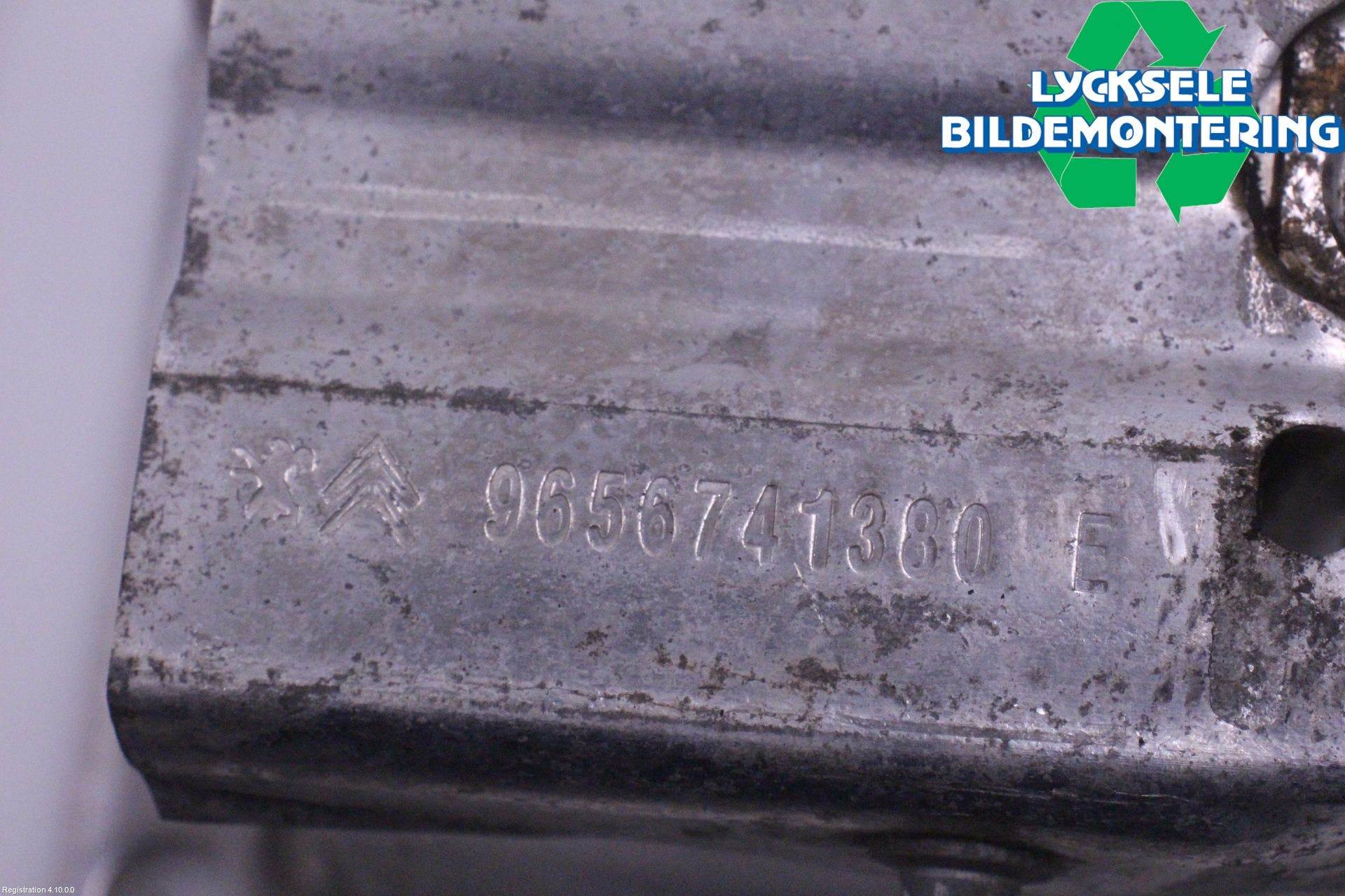 Peugeot 308 08-13 Stötfångarbalk Fram