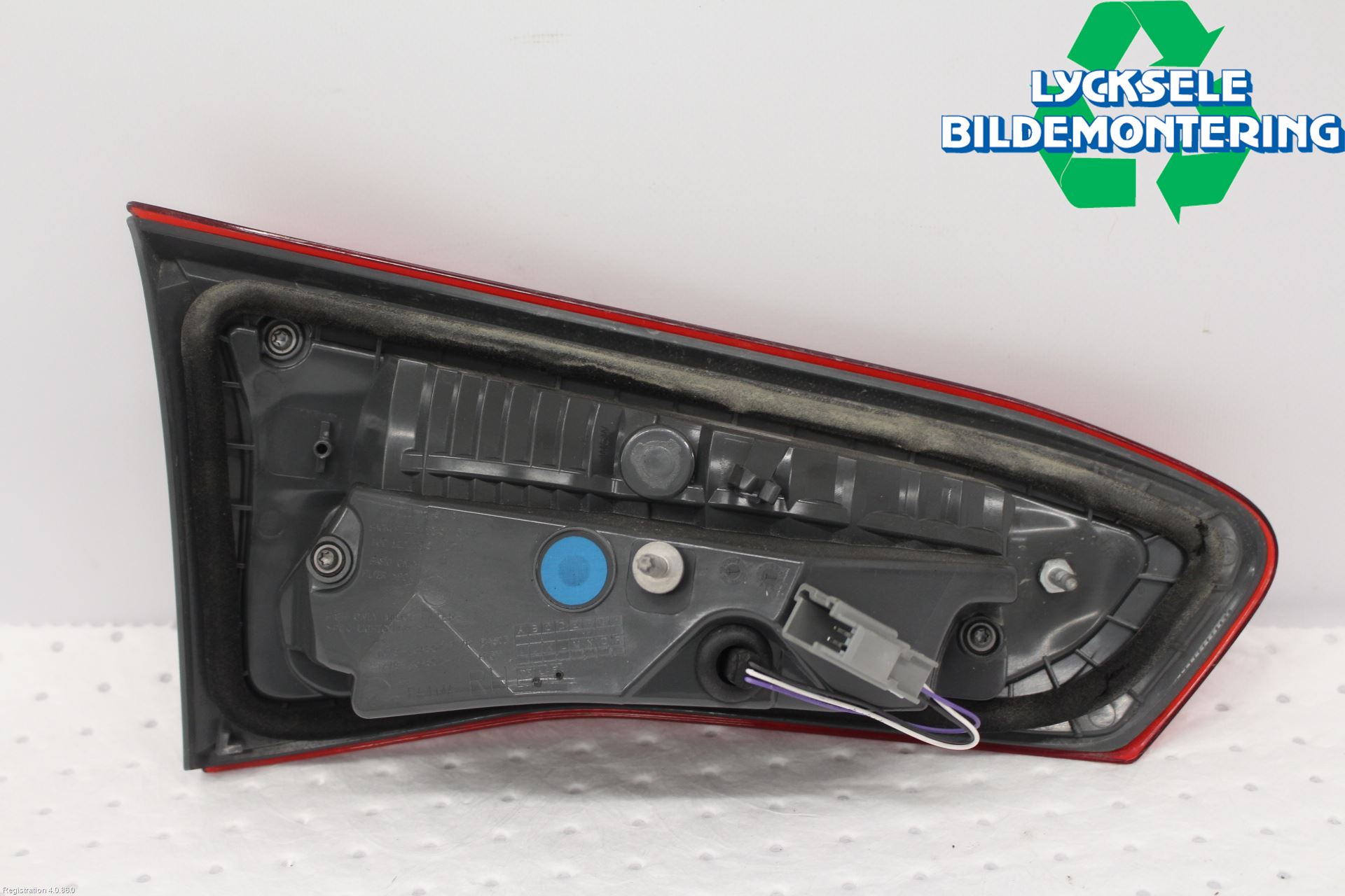 Ford FOCUS 19- Bakljus Lucka Hö