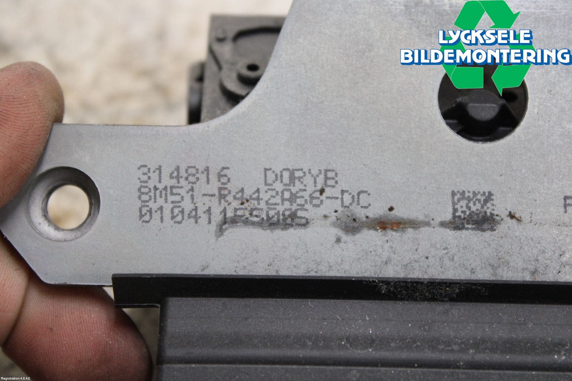 Ford FOCUS 15-18 Låskista Baklucka