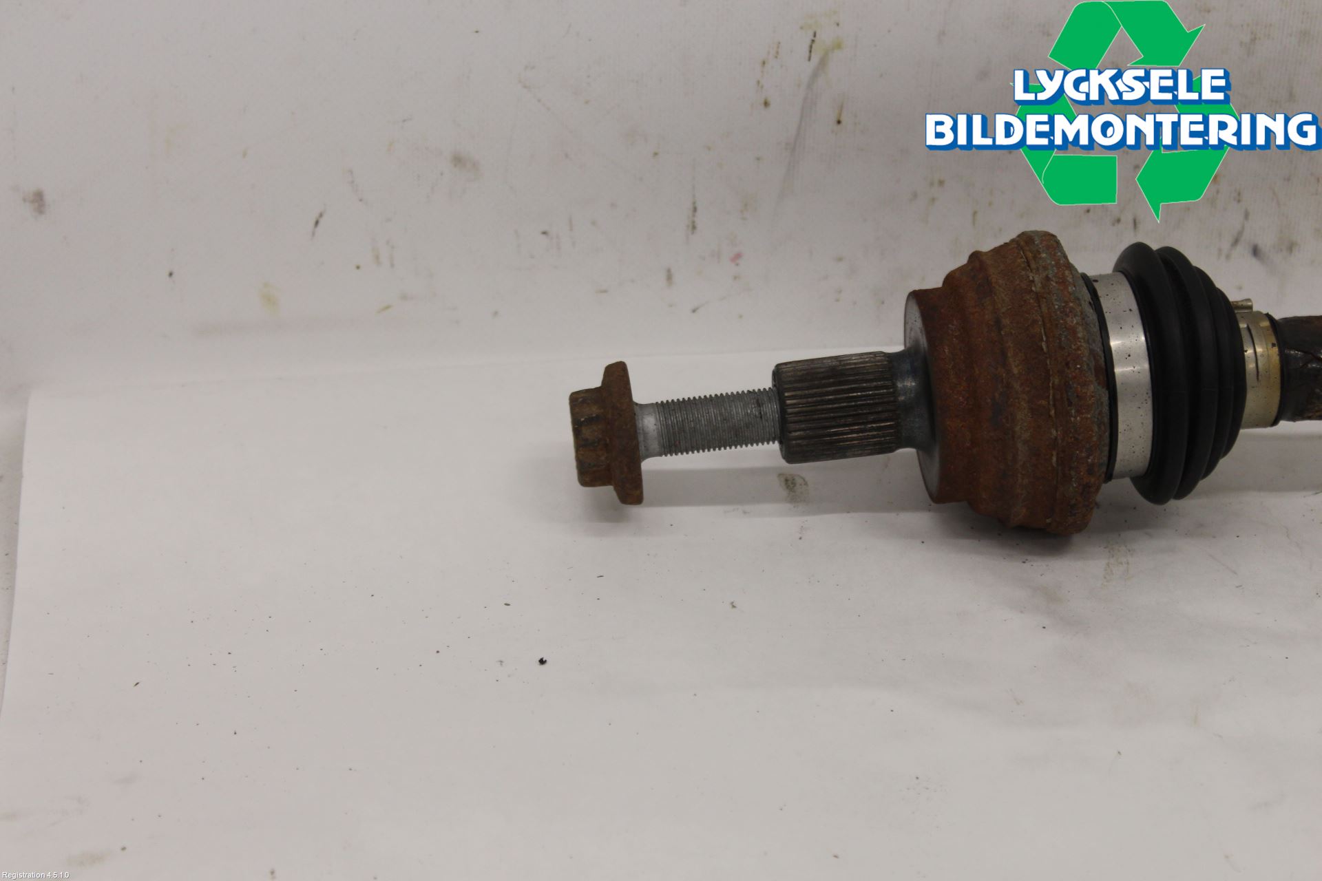 Seat ATECA 16->> Drivaxel Bak Vänster