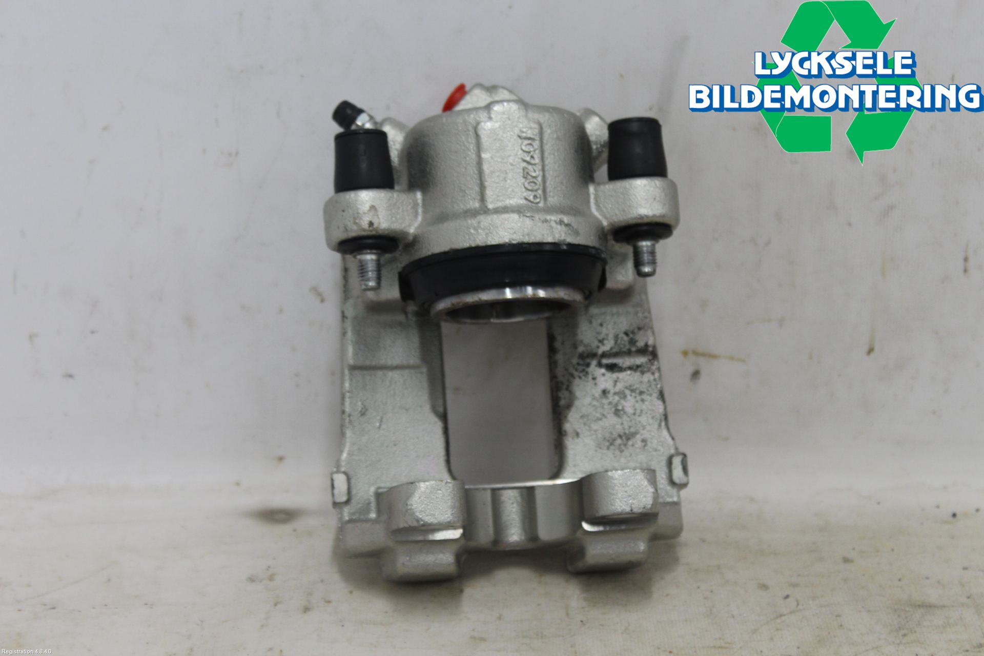 BMW 3 F30/F31/F80 12-19 Bromsok Fram Höger