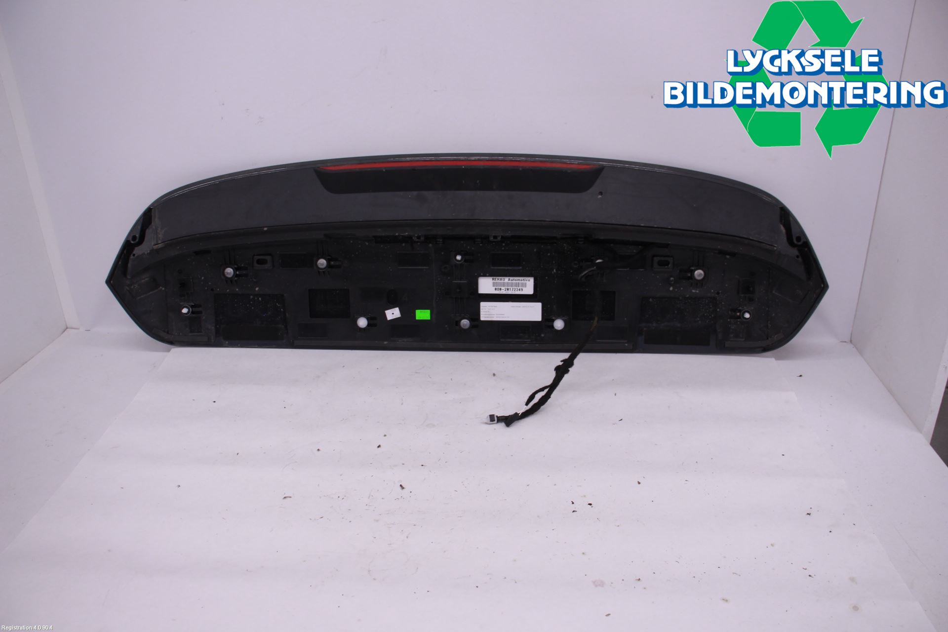 Volkswagen VW GOLF / E-GOLF VIII 20- Spoiler Baklucka