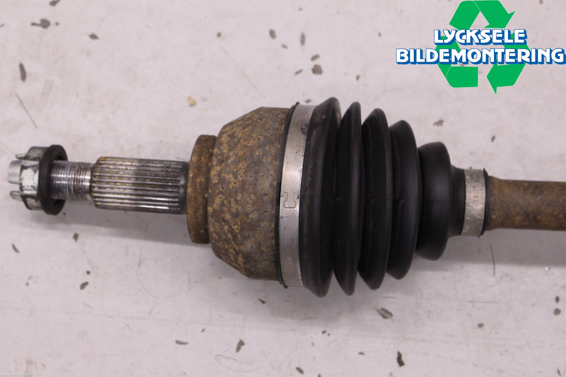 Opel VIVARO 15-19 Drivaxel Fram Vänster