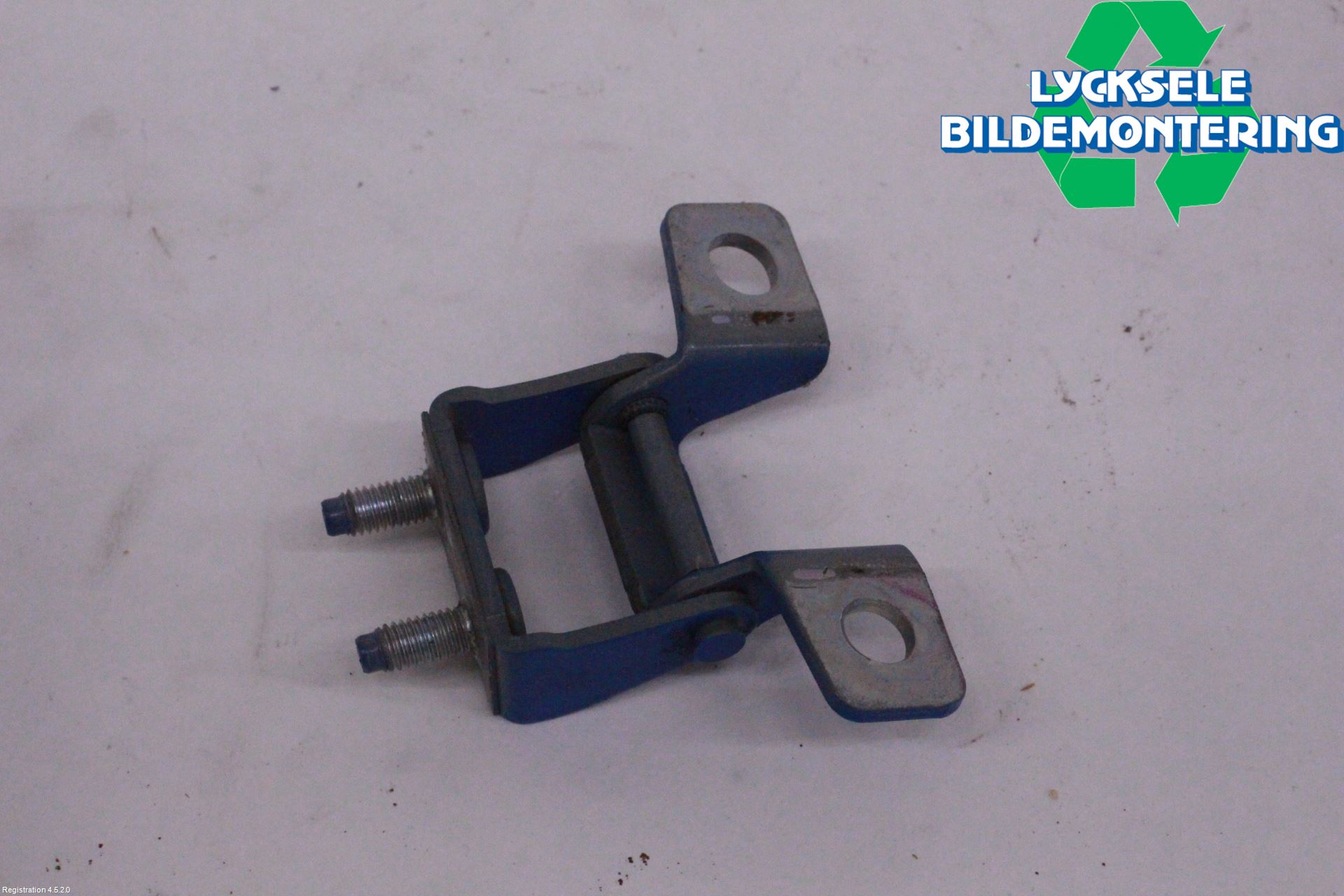 Kia CEED/CEED SW 19- Bakluckegångjärn Hö