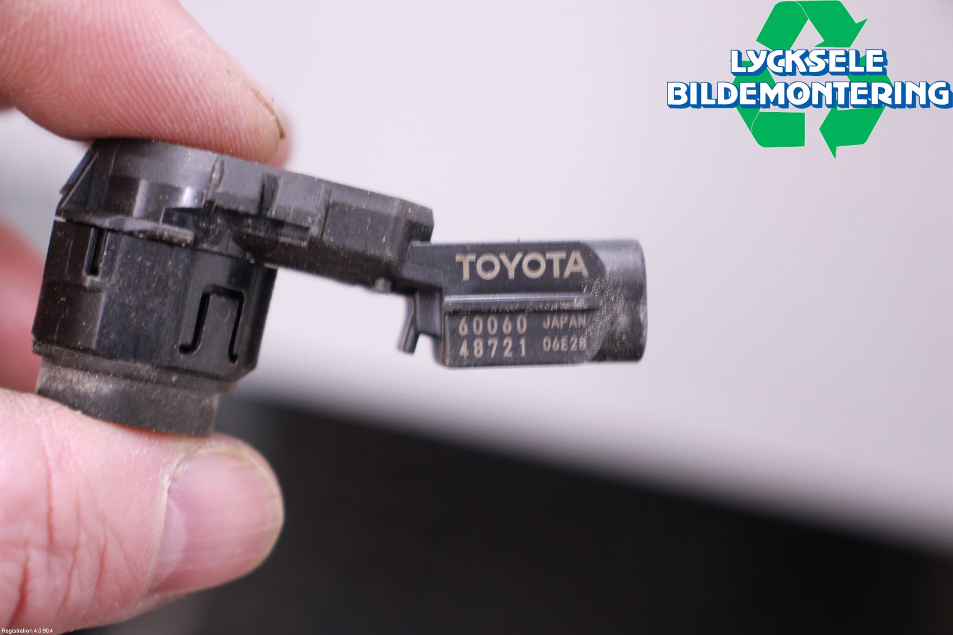 Toyota RAV4 19- Parkeringshjälp Backsensor