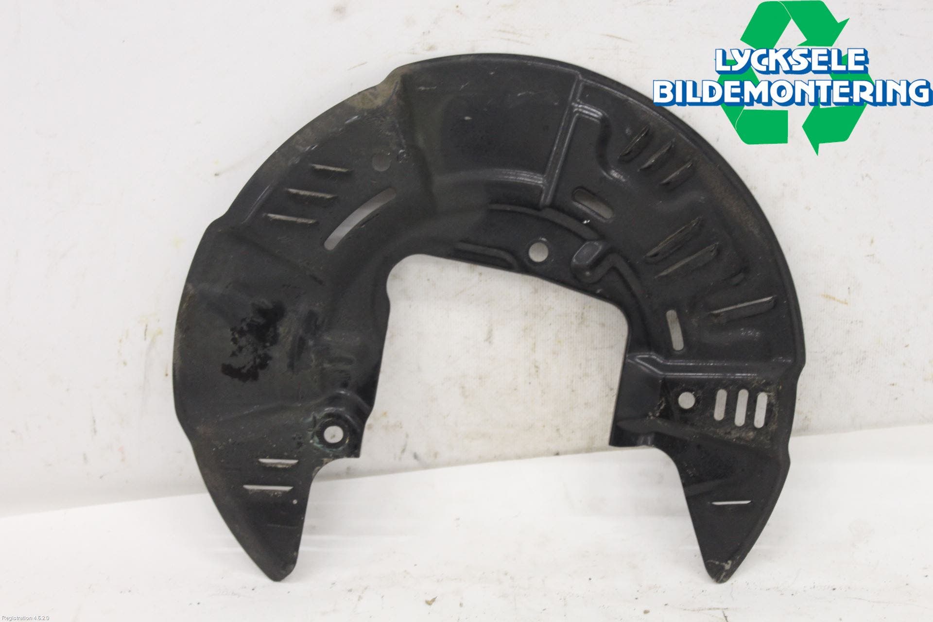 Subaru OUTBACK 21- Bromssköld Fram