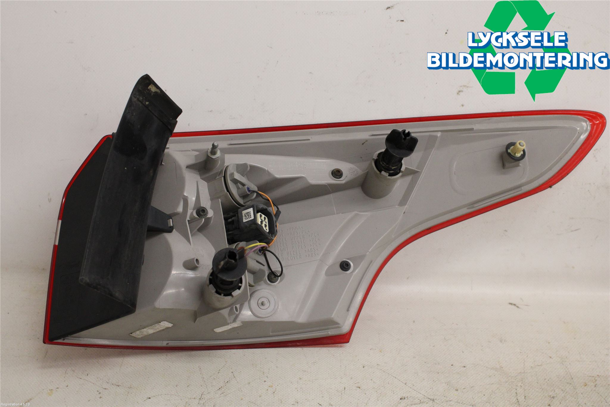 Ford FOCUS 15-18 Bakljus Vänster