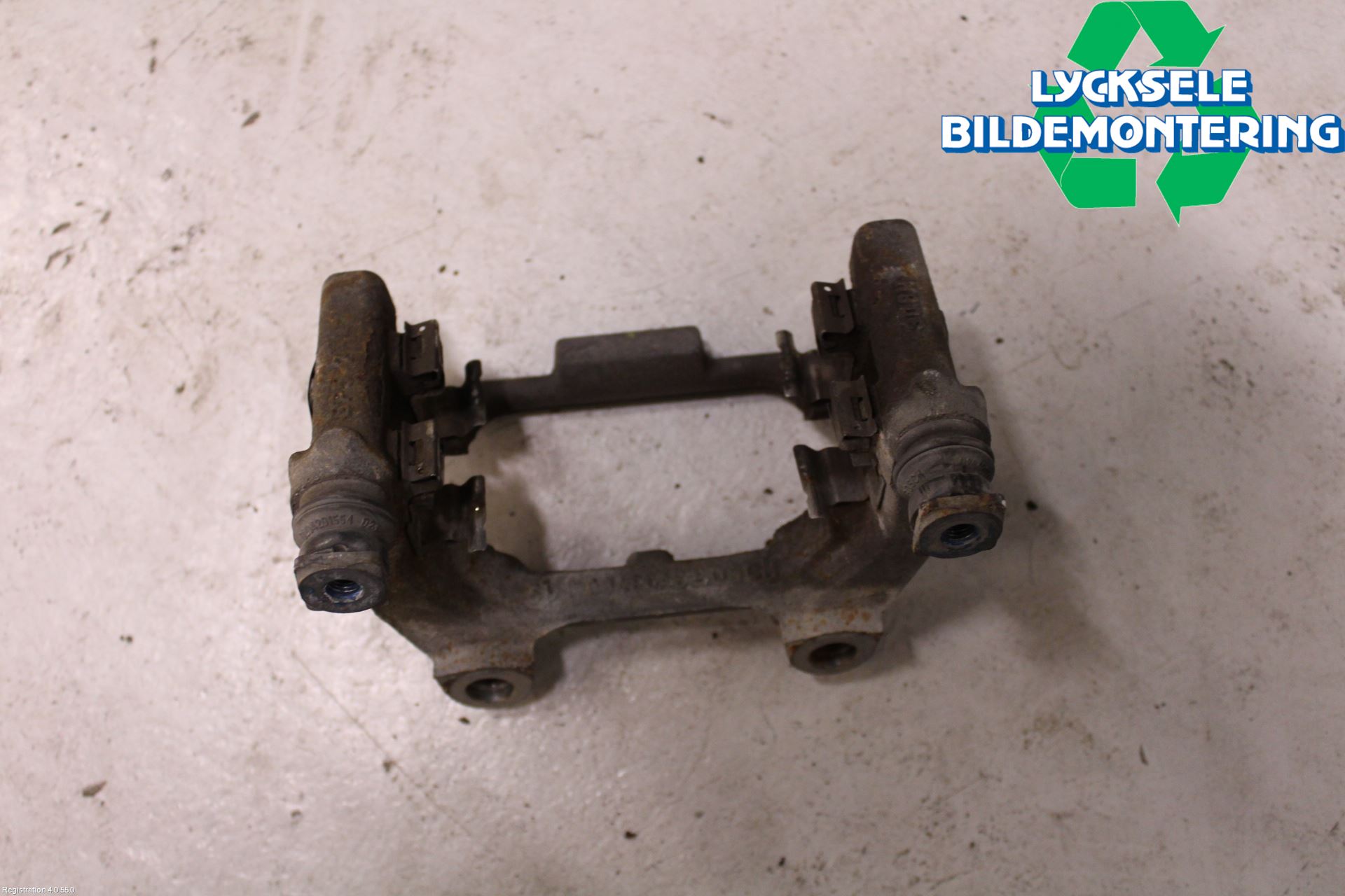 Volkswagen VW GOLF VI 09-13 Bromsokshållare