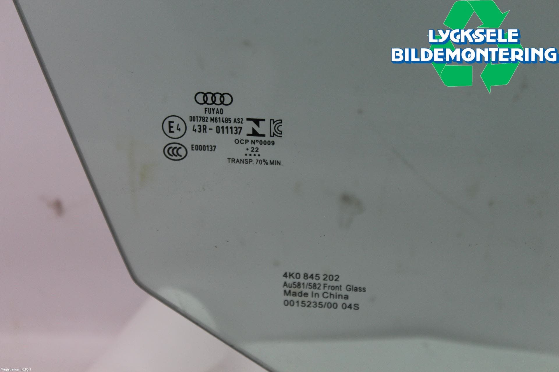 Audi A6 F2/C8 19- Dörruta Fram Höger