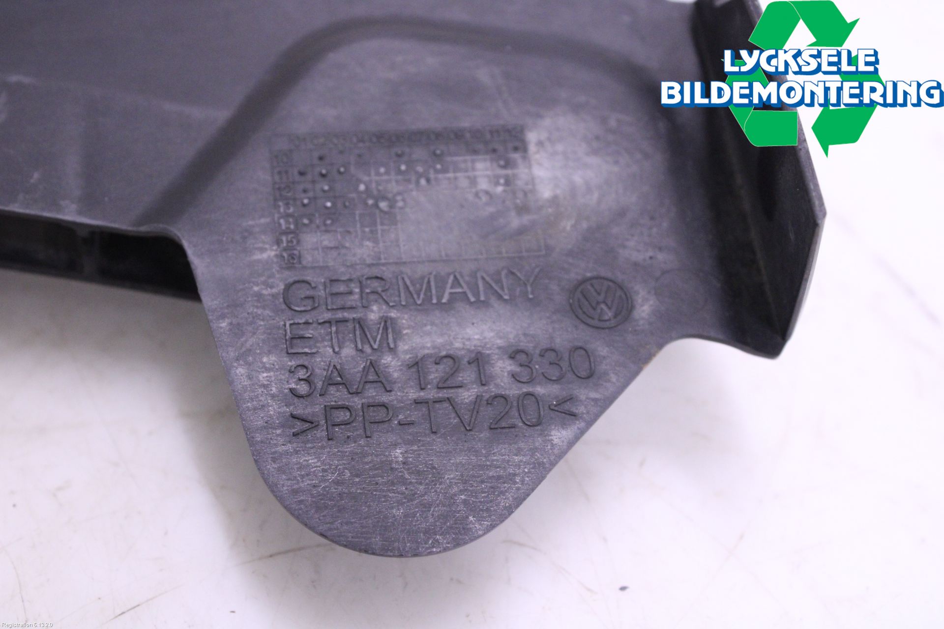 Volkswagen VW PASSAT 11-14 Deflektor Plåt-Plast Kylning