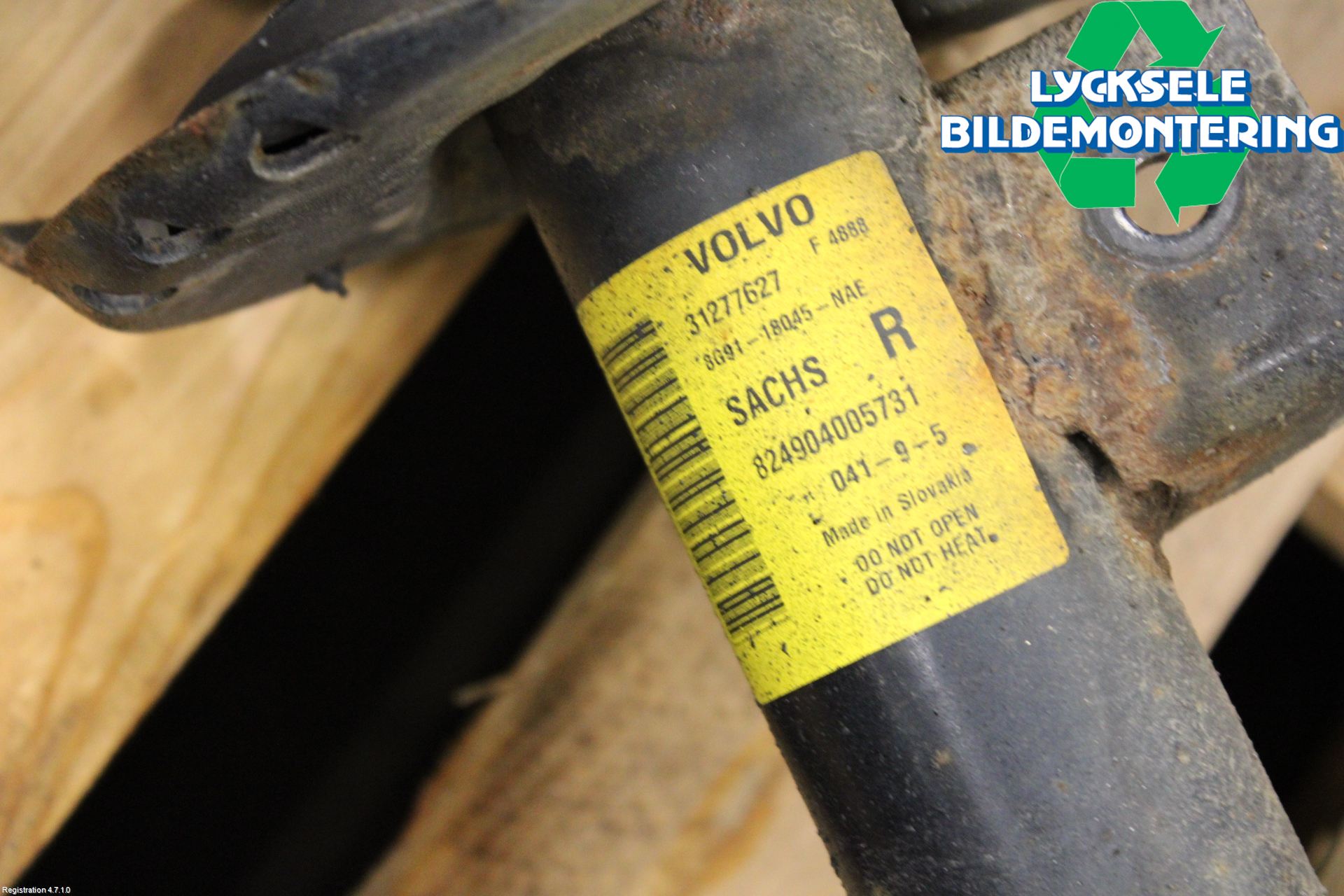 Volvo XC60 09-13 Fjäderben Fram Höger