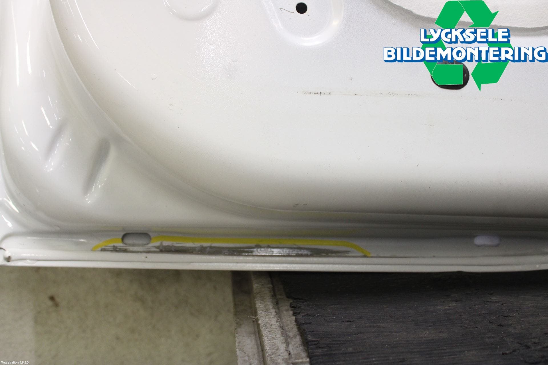 Peugeot PEUGOT 208 16-19 Dörr Bak Höger