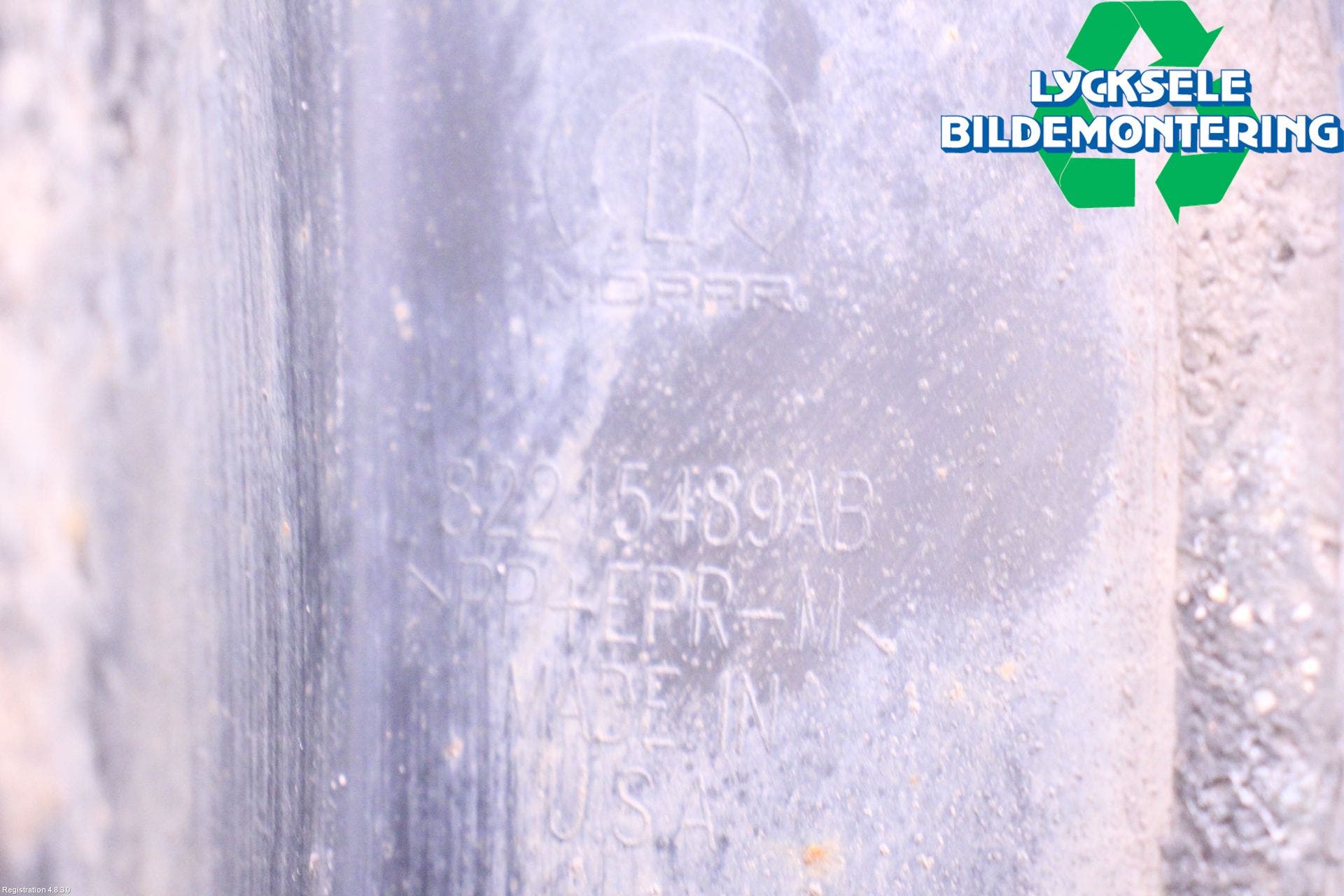 Dodge PICK UP RAM 81- Stänkskydd