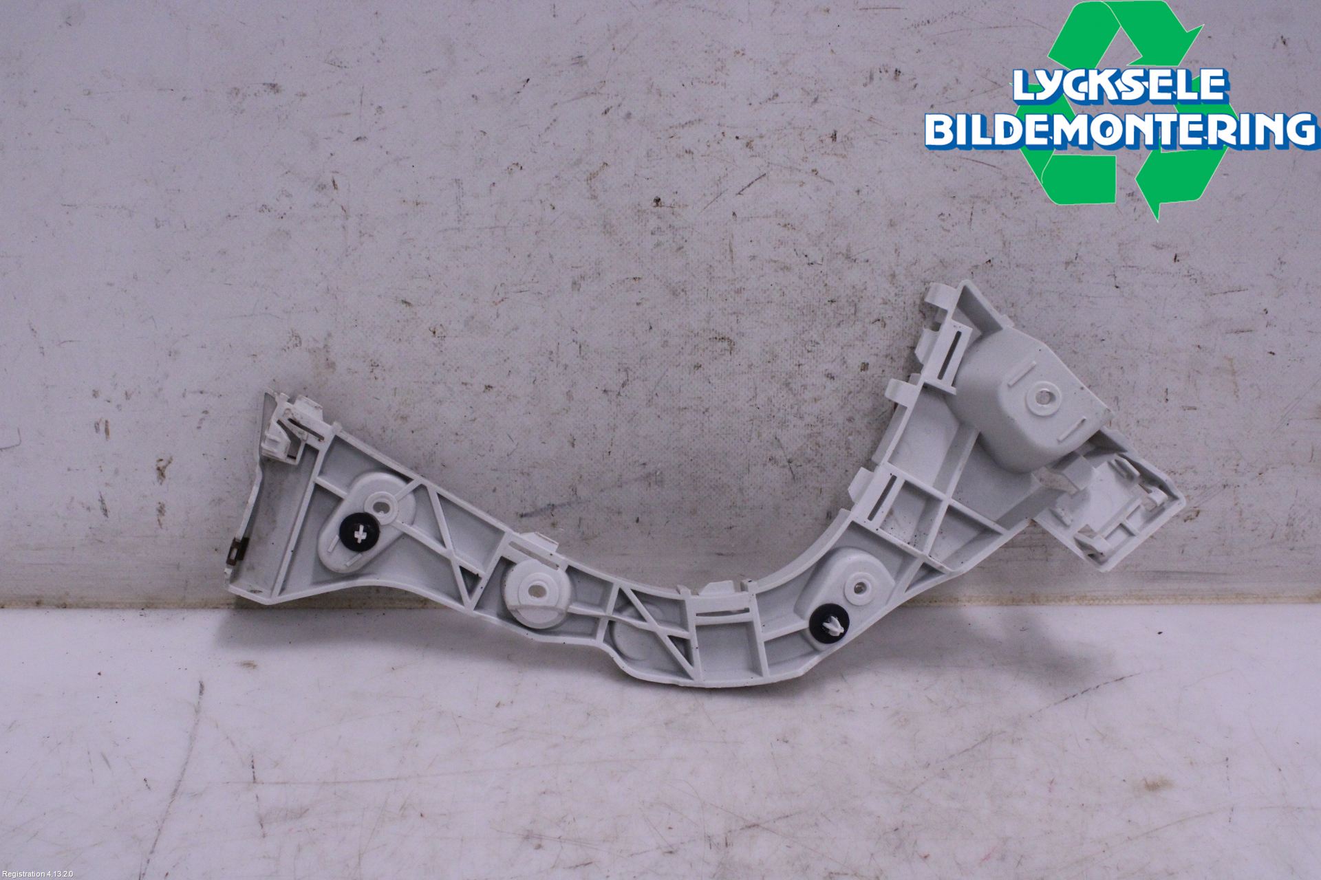 Ford FOCUS 15-18 Stötfångarfäste Bak Hö