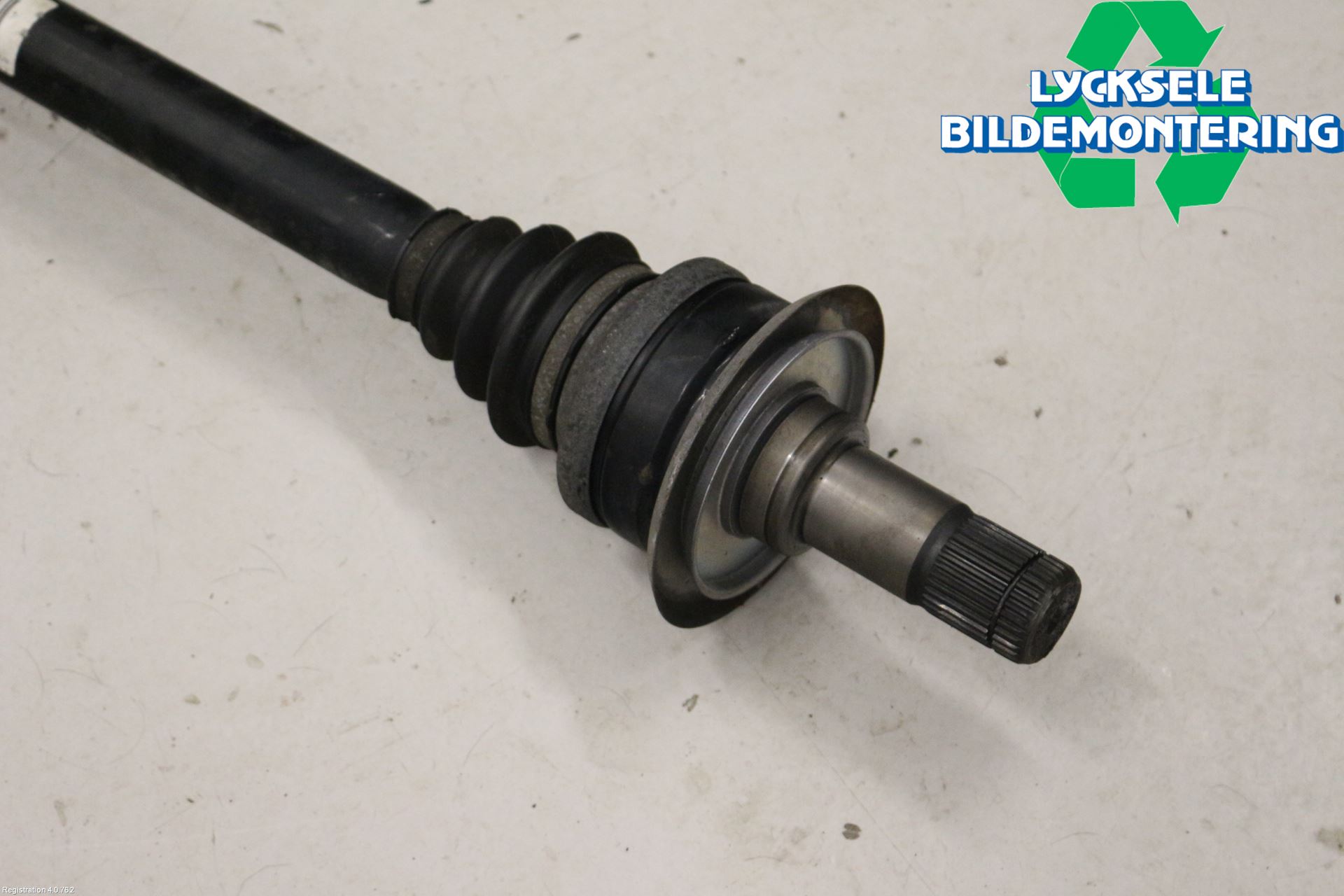 BMW 6 GRAN COUPÉ F06 12-19 Drivaxel Bak Höger