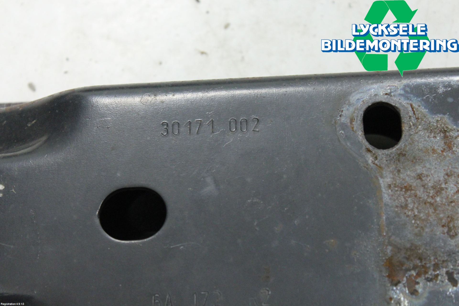 Nissan NAVARA 05-16 Växellådsbalk