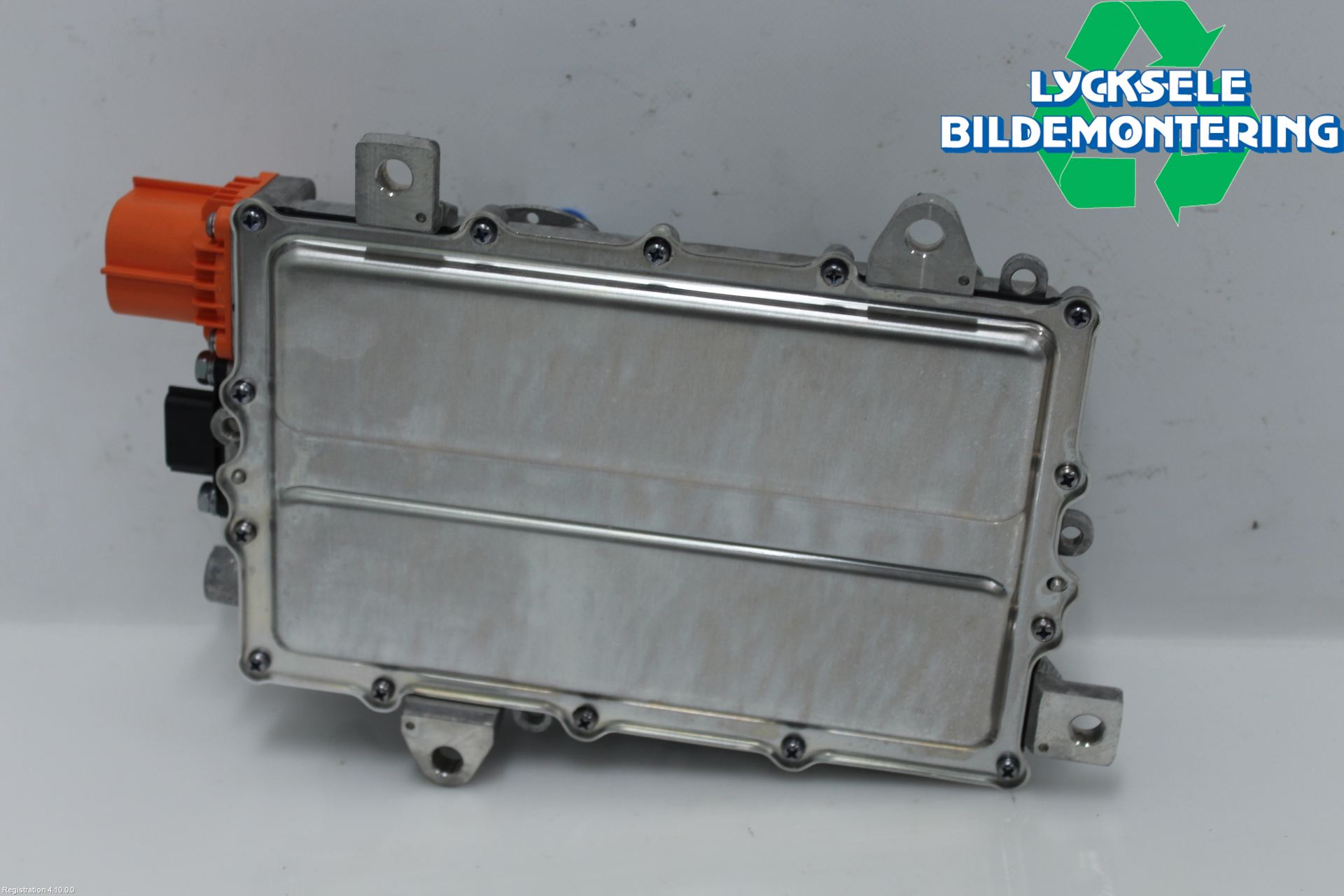 Ford MUSTANG Mach-E 21- Converter