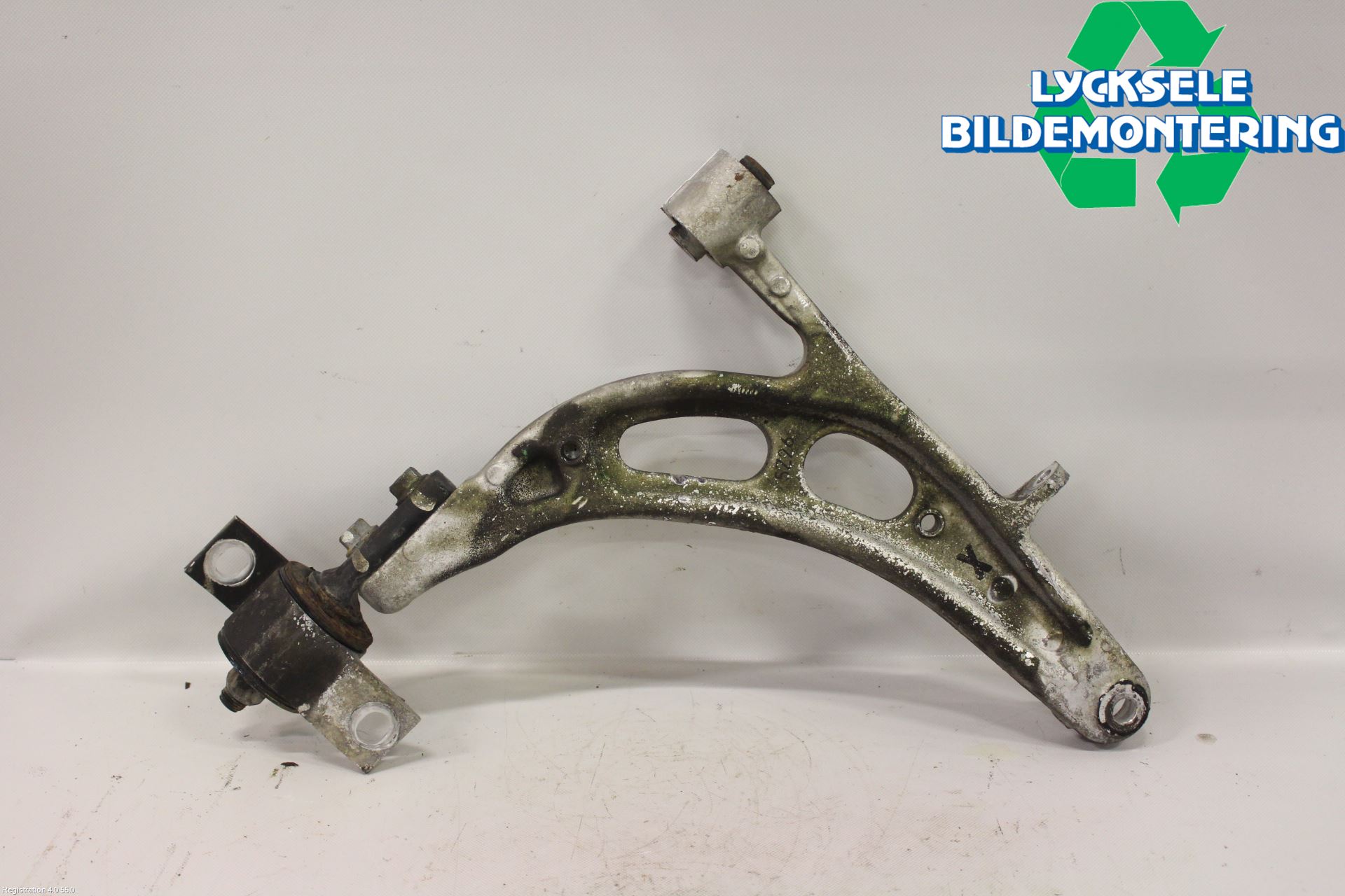 Subaru IMPREZA II  06-07 Bärarm Fram Undre Vä