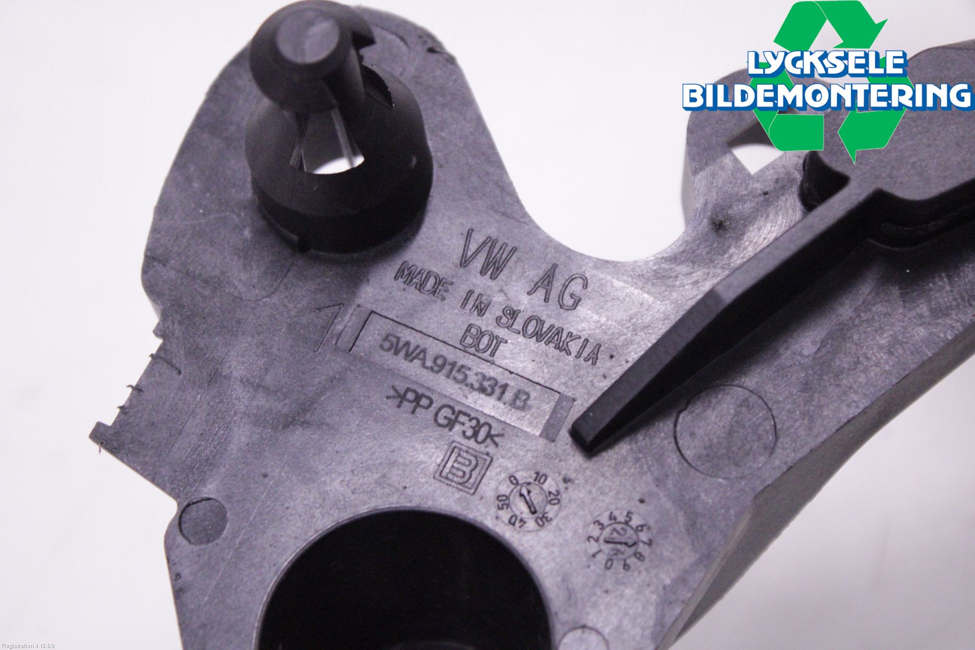 Cupra FORMENTOR 21- Batterilåda-Fäste-Hållare