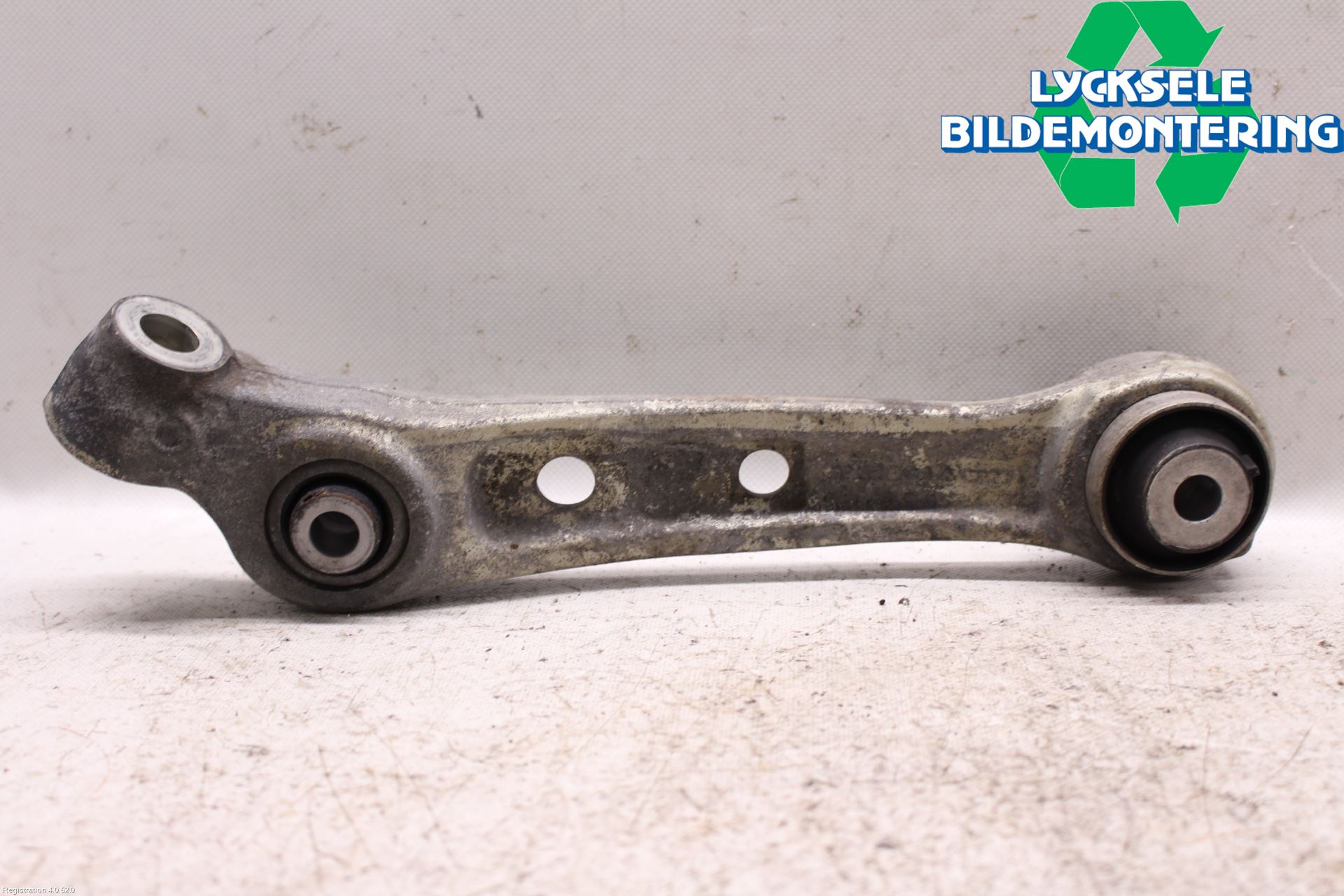 BMW 5 F10/F11/F18 09-17 Bärarm Fram Undre Vä