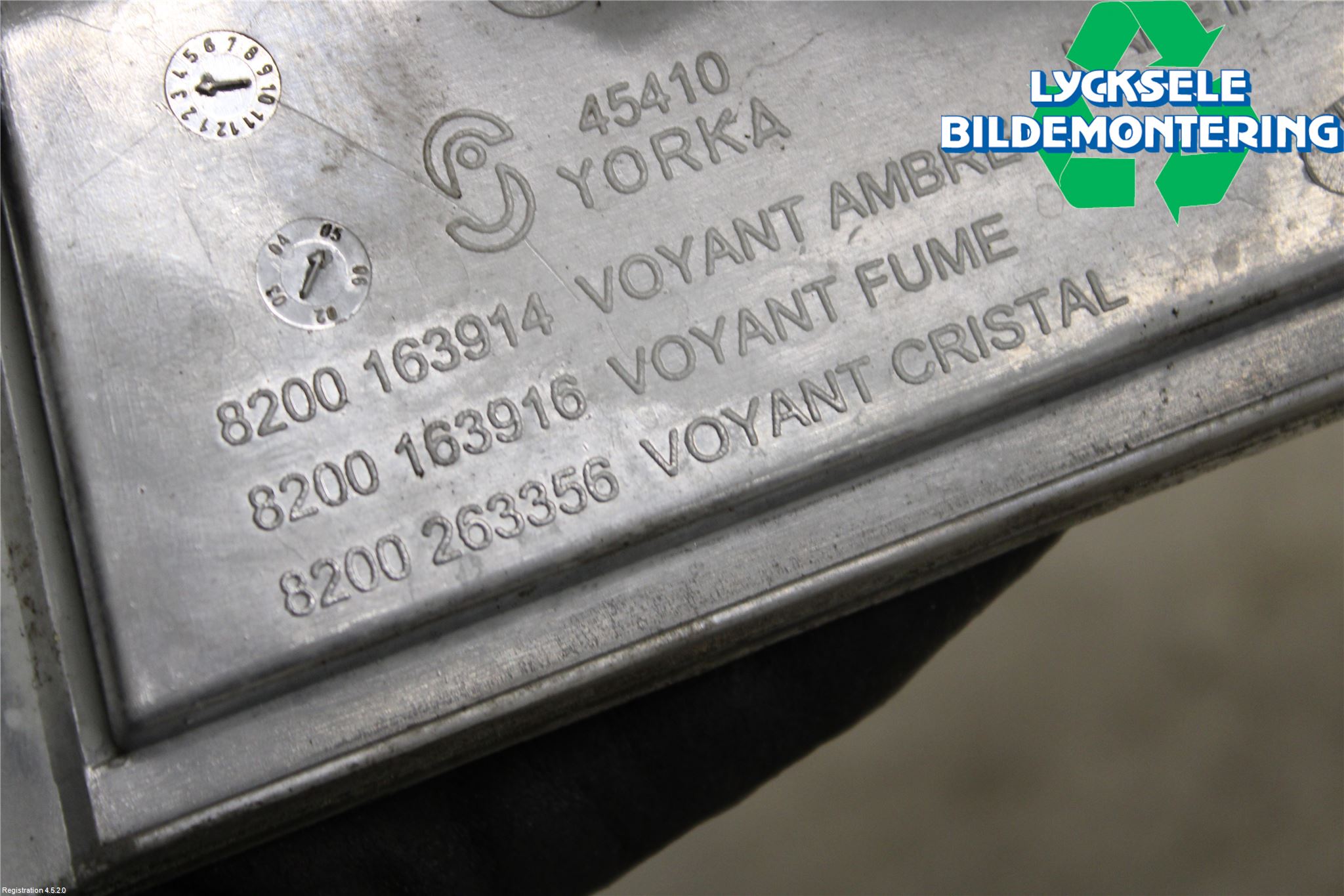 Renault MASTER III  04-10 Dimljus-Varselljus Fram