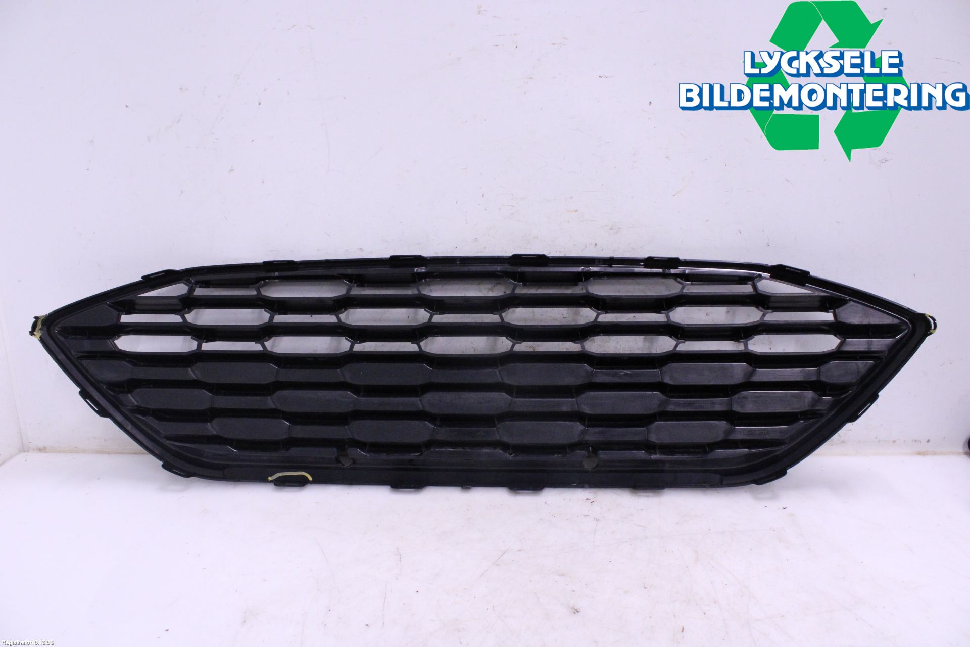 Ford FOCUS 19- Grill Komp