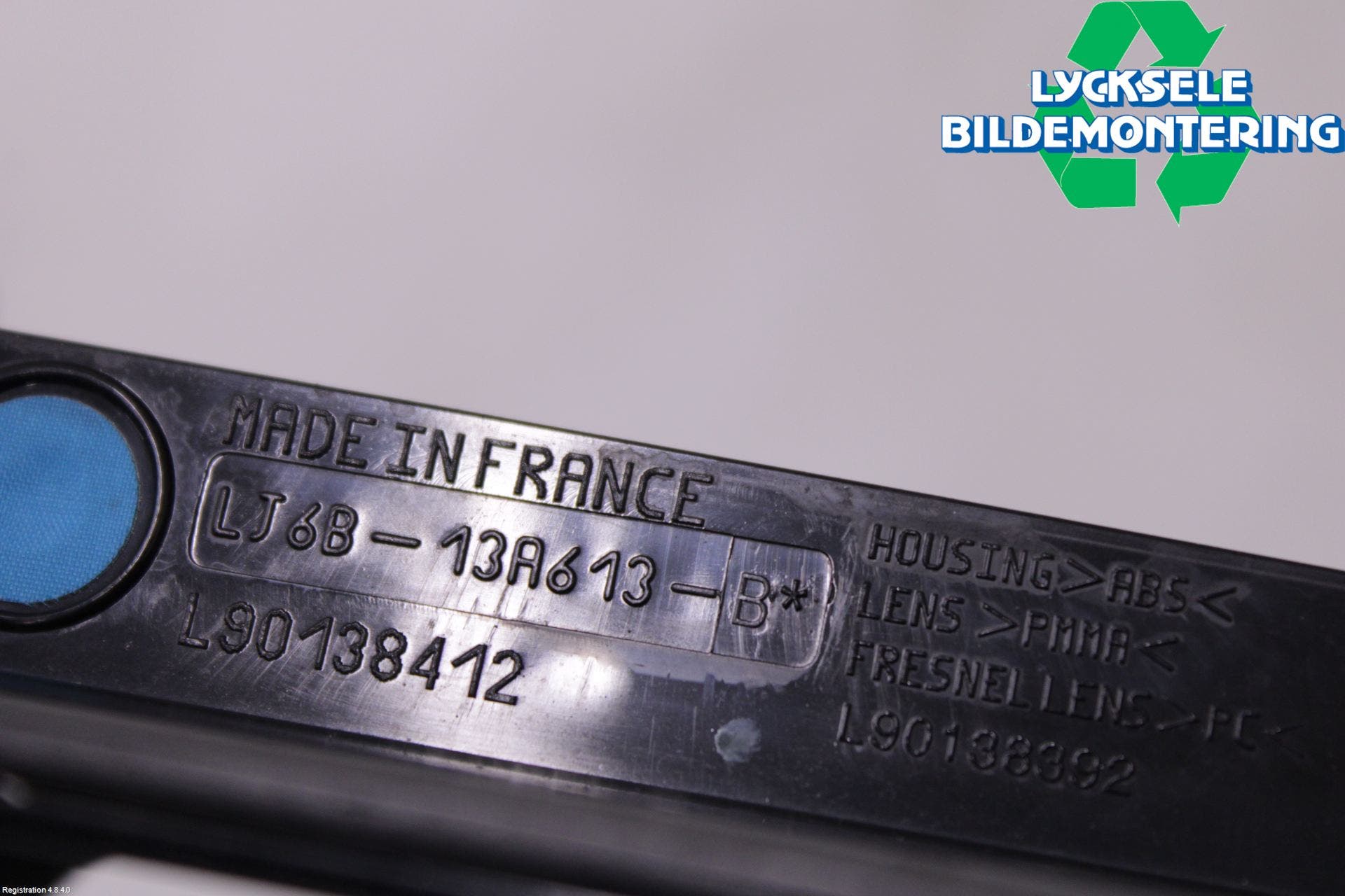 Ford KUGA/KUGA PHEZ/FHEV 20- Bromsljus Bakruta