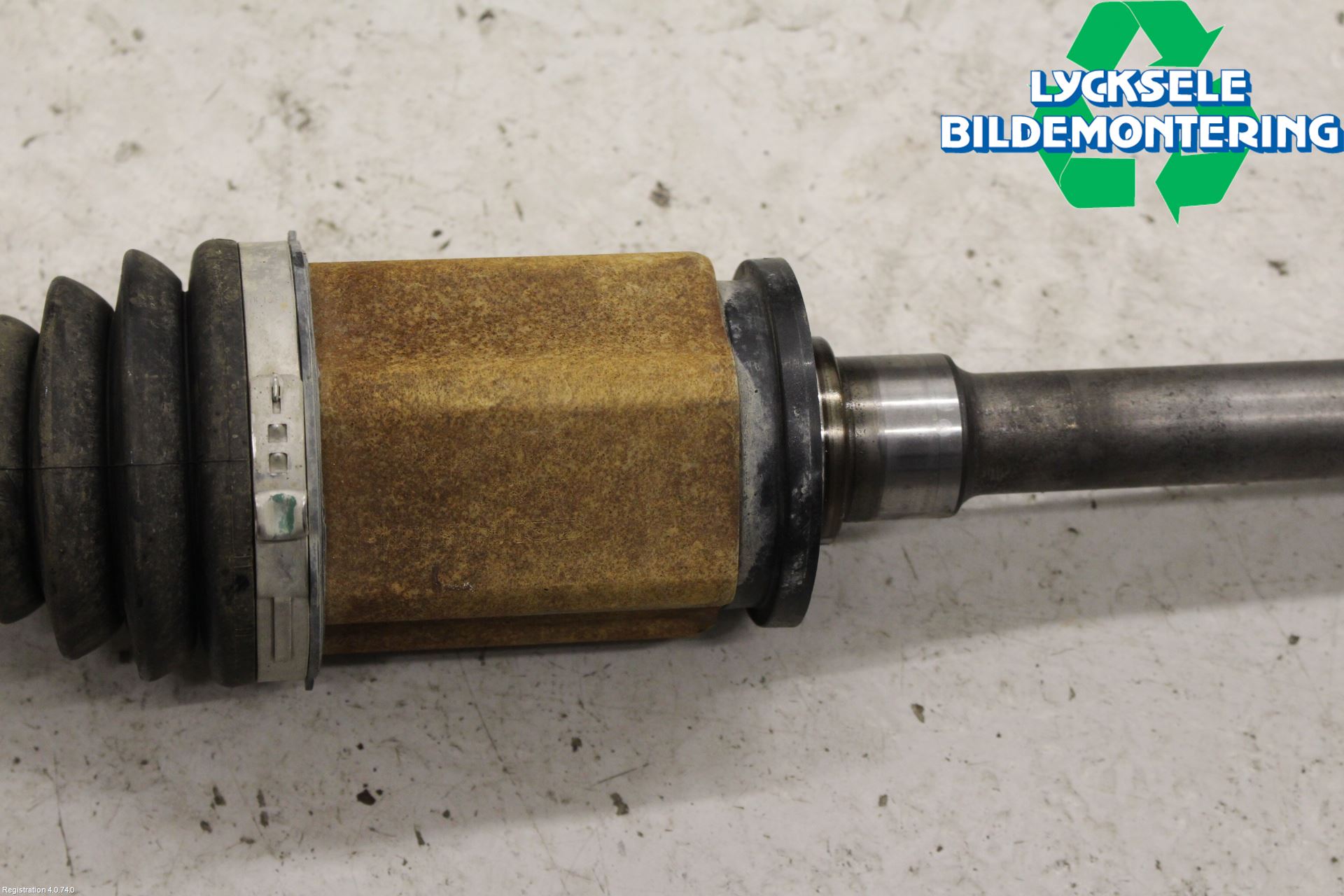 BMW 3 F30/F31/F80 12-19 Drivaxel Fram Höger
