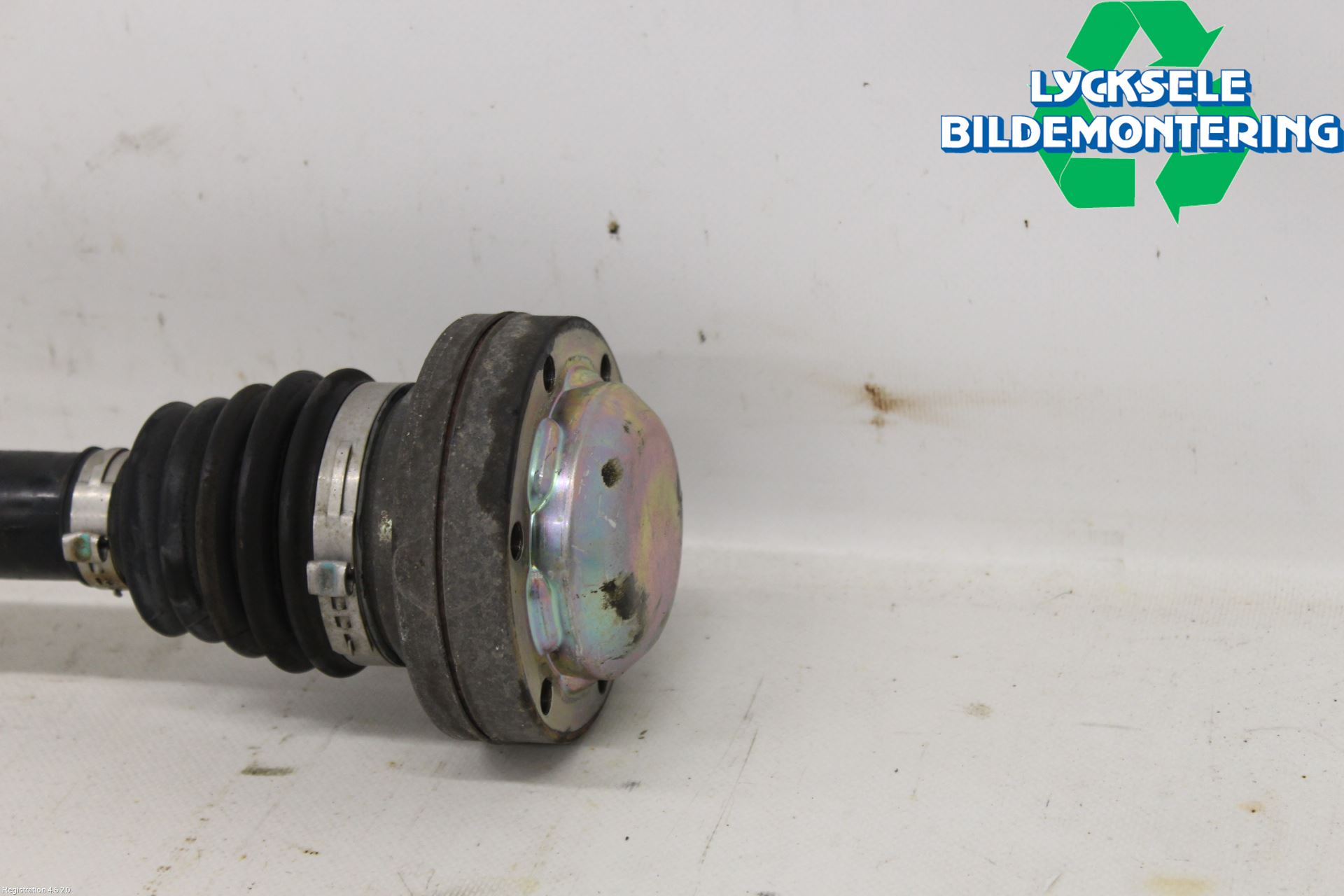 Audi A4 ALLROAD 09-16 Drivaxel Bak Vänster