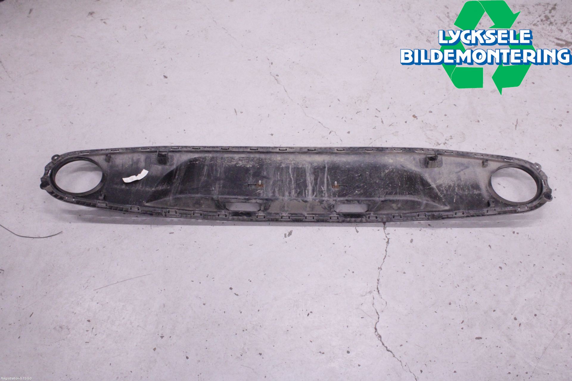 Hyundai i10 BA 17-20 Stötfångardel Bak Mitt