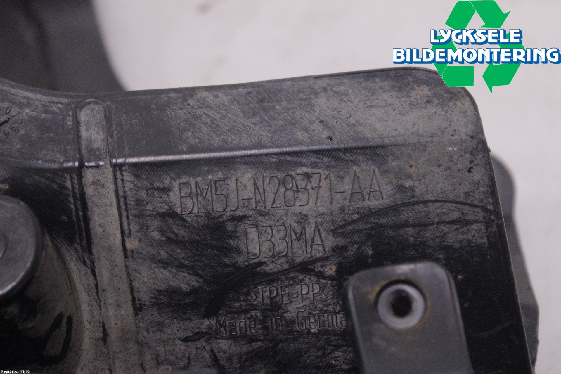 Ford FOCUS 11-14 Stänkskydd