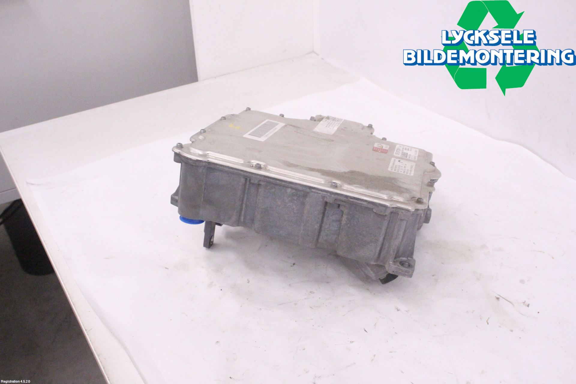 Audi E-TRON, S GE 19- Inverter 12 -> 220 V