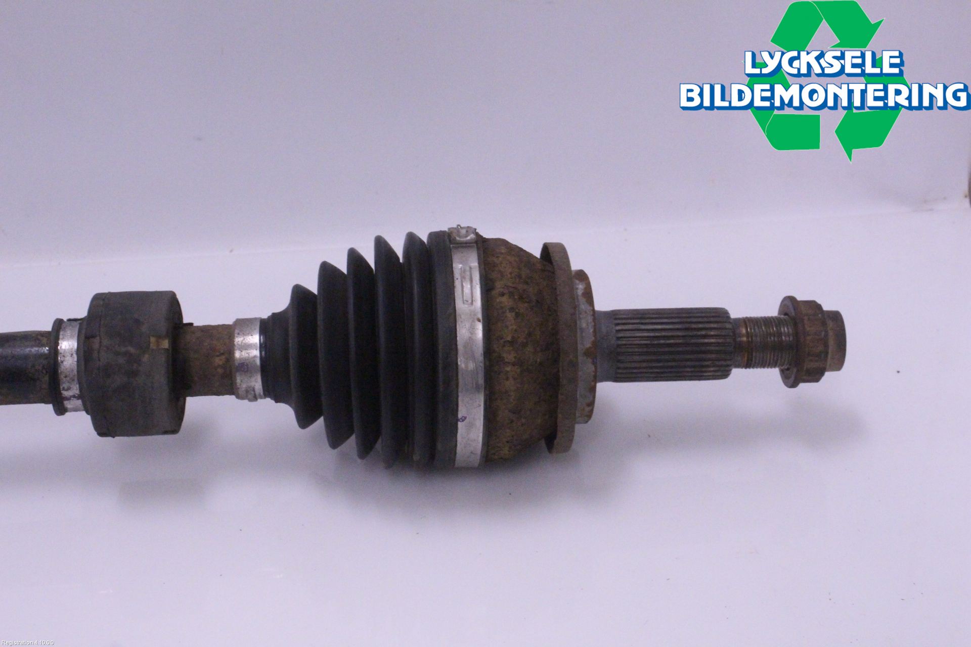 Toyota AVENSIS 09-15 Drivaxel Fram Höger