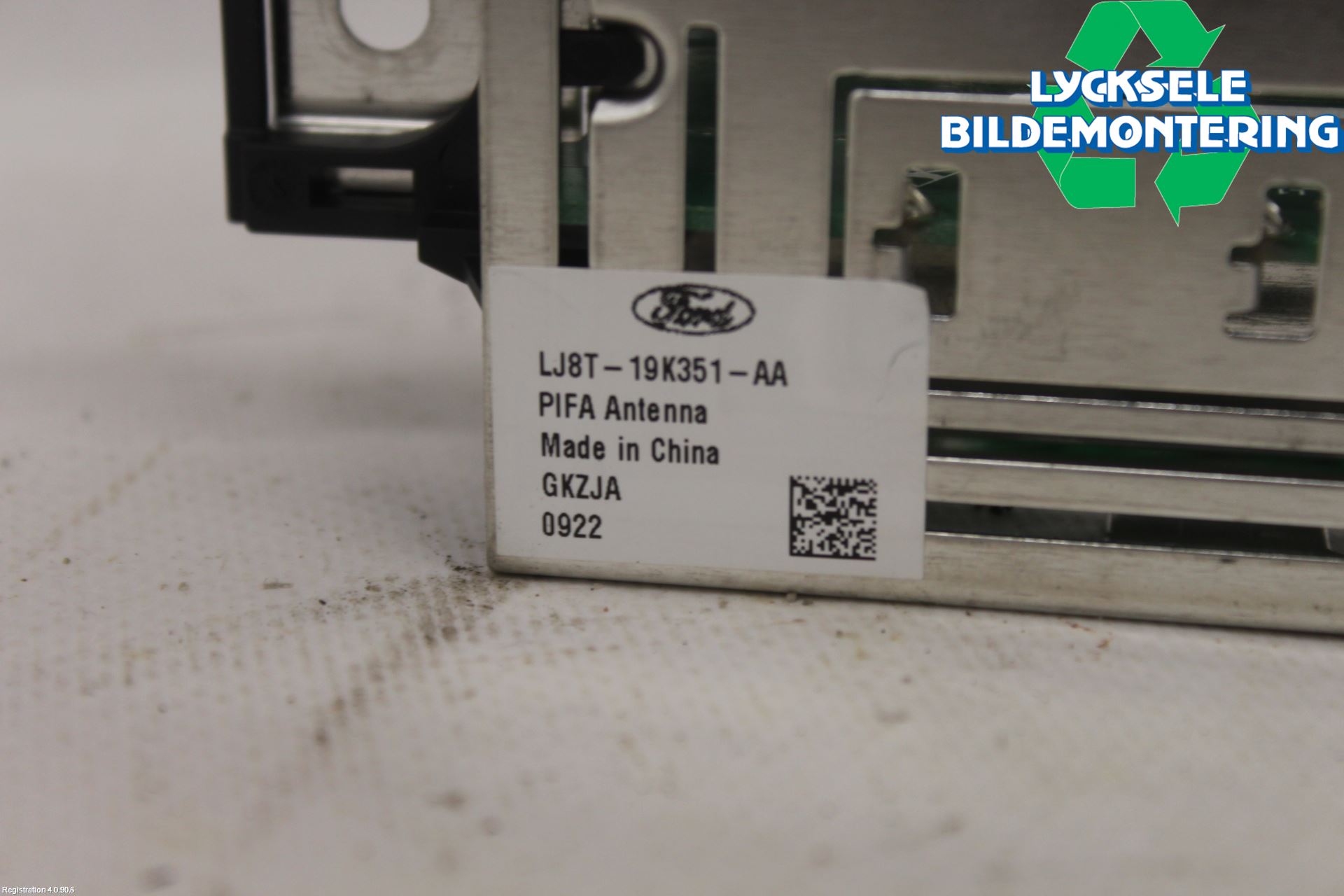 Ford MUSTANG Mach-E 21- Antenn