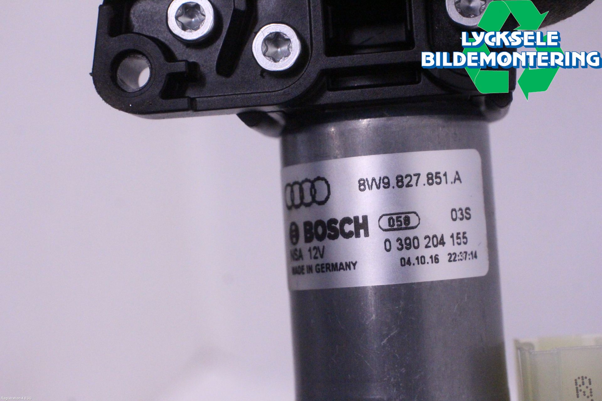 Audi A4/S4 B9 16-19 Bakluckeöppnare Automatisk