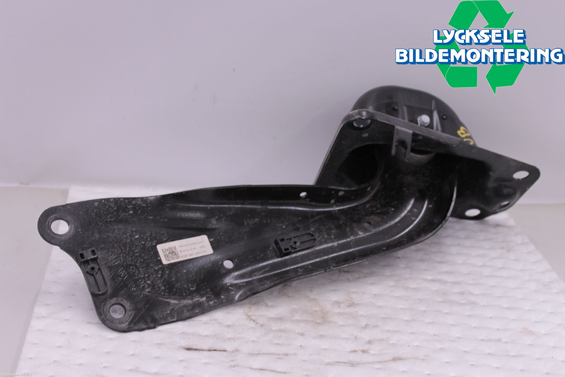 Volkswagen VW GOLF / E-GOLF VII 13-20 Bärarm Bak Vänster