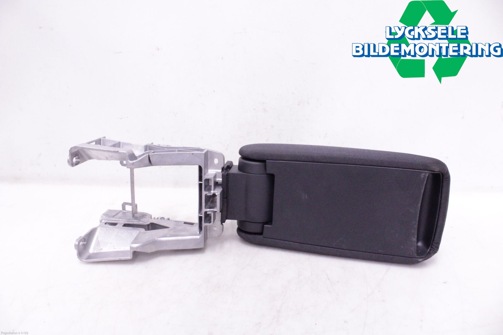 Audi Q4 E-TRON FZ 22- Inredning Armstöd