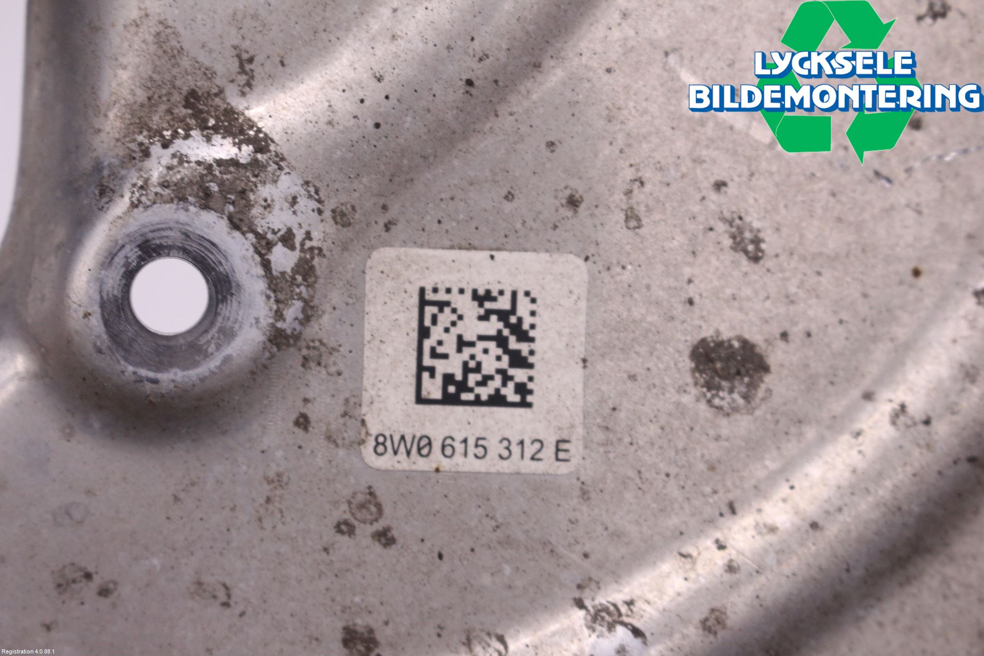 Audi A6 F2/C8 19- Bromssköld Fram