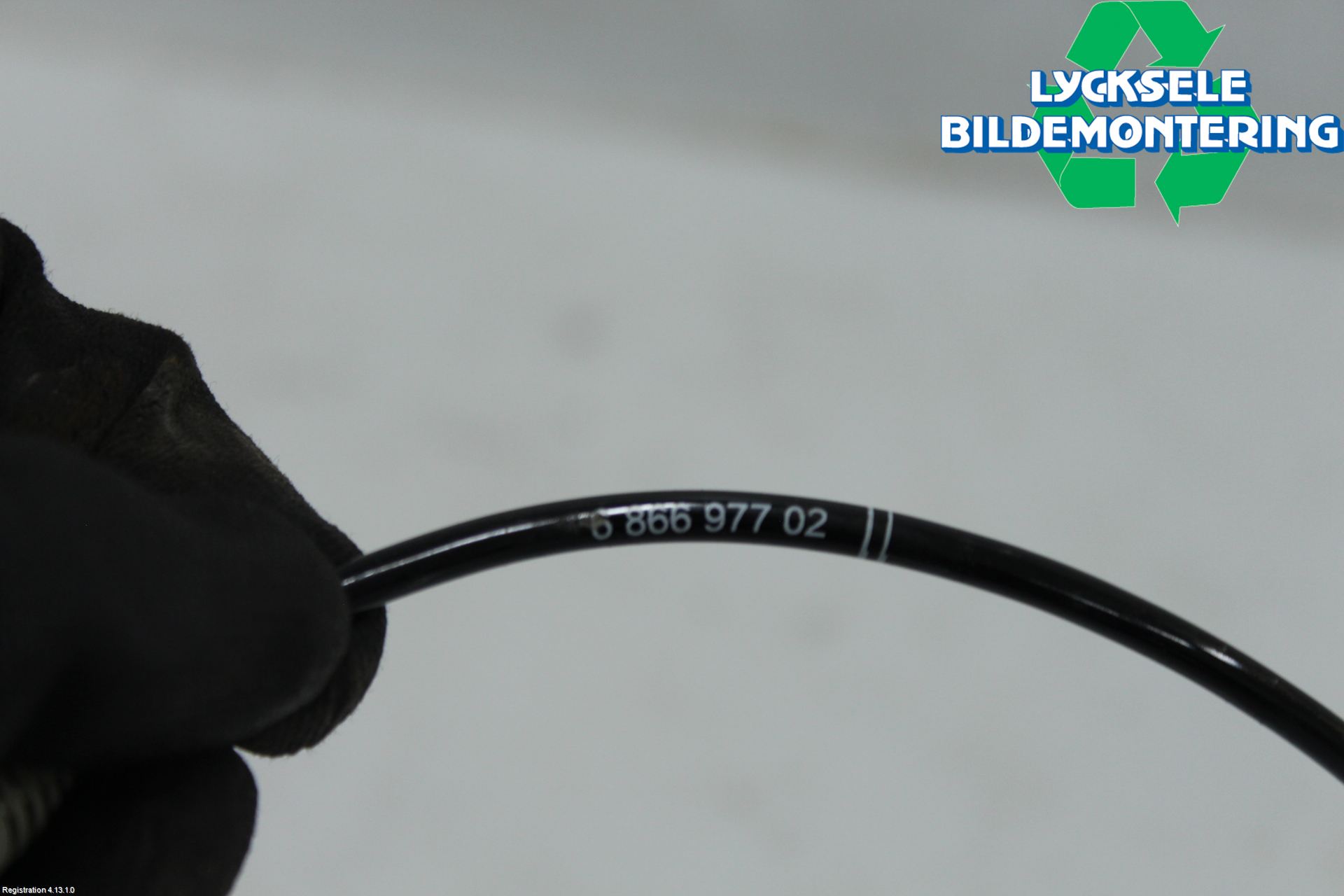 BMW 5 G30/G31/F90 17-23 Abs Sensor