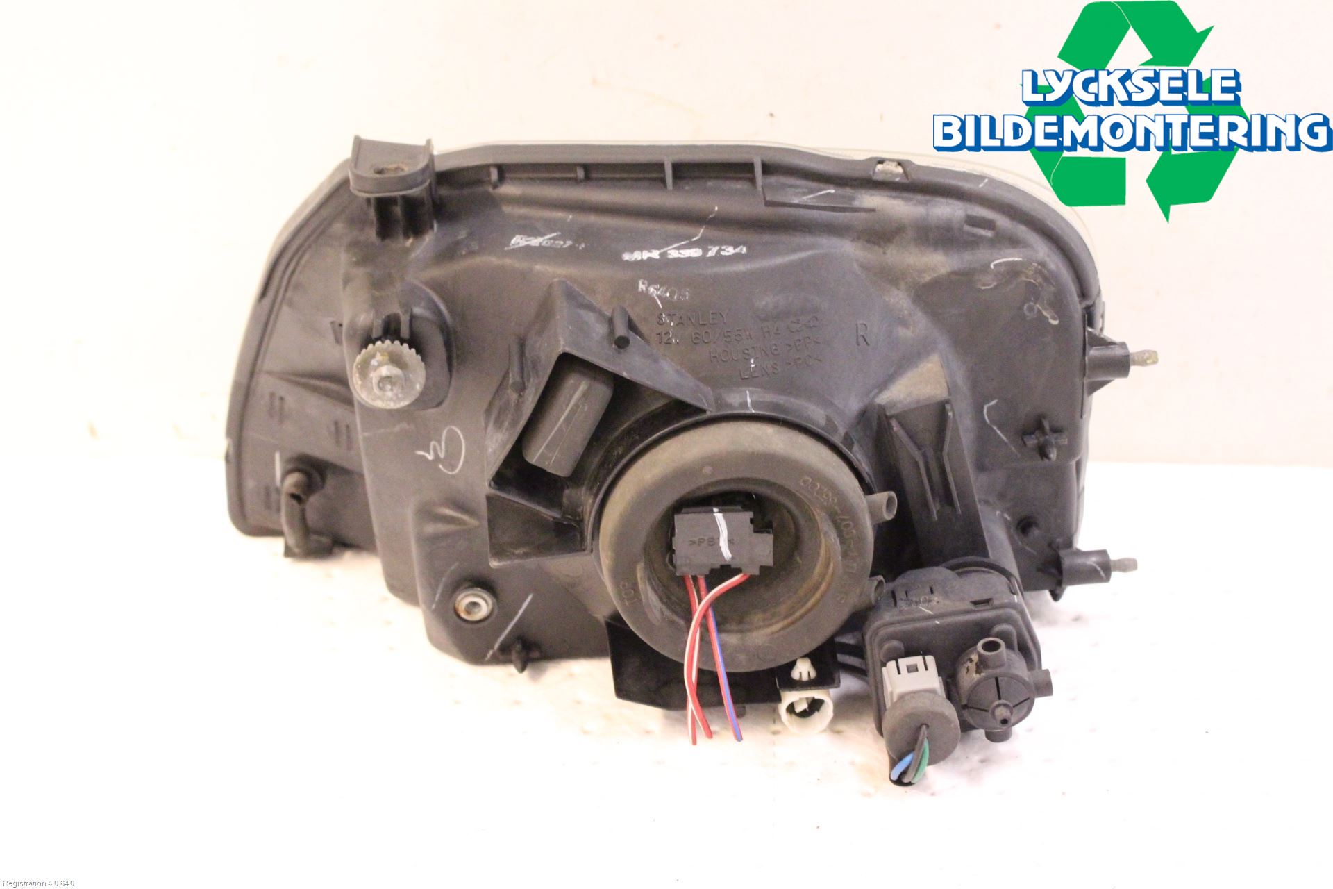 Mitsubishi L200   96-06 Strålkastare Höger