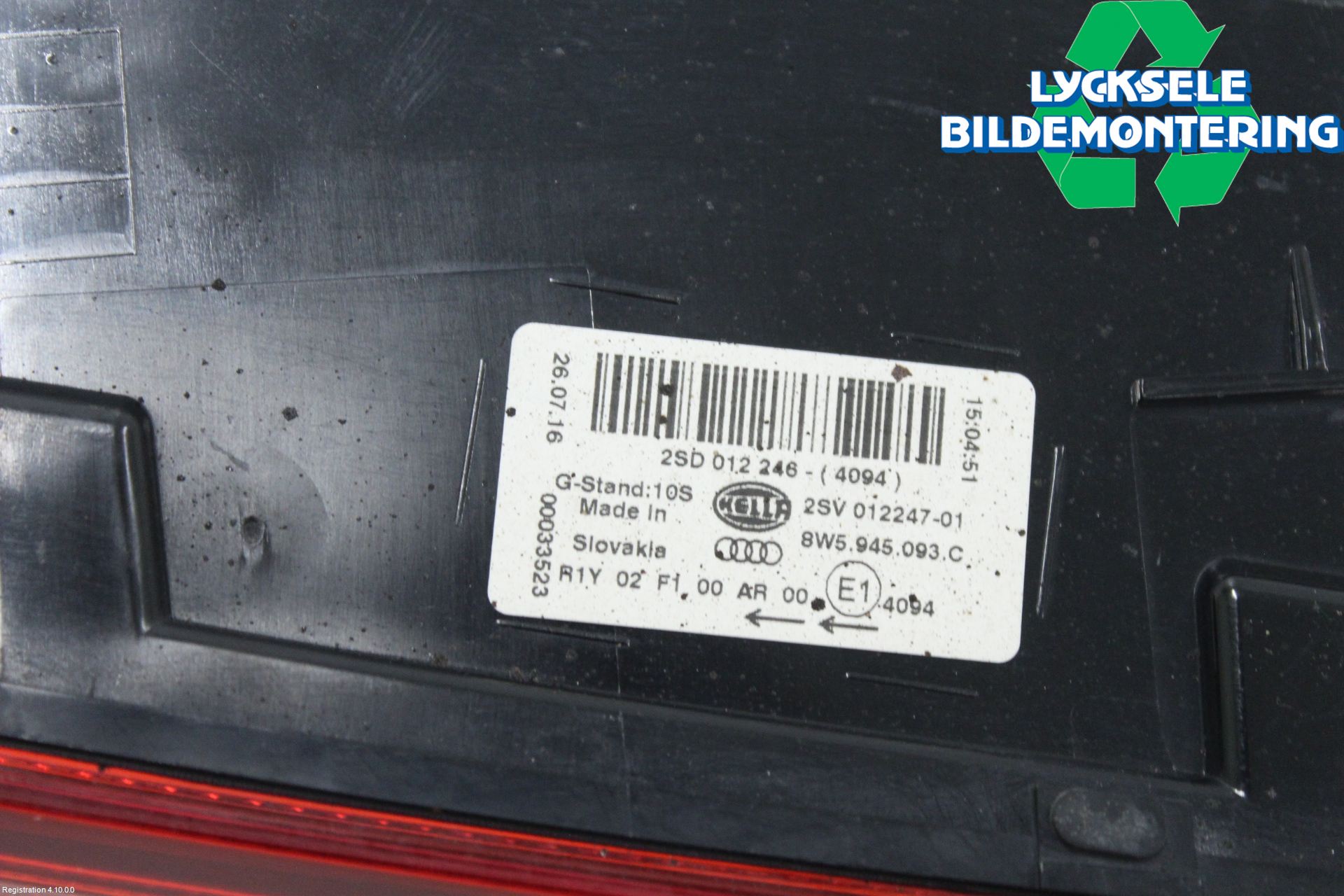 Audi A4/S4 B9 16-19 Bakljus Lucka Vä