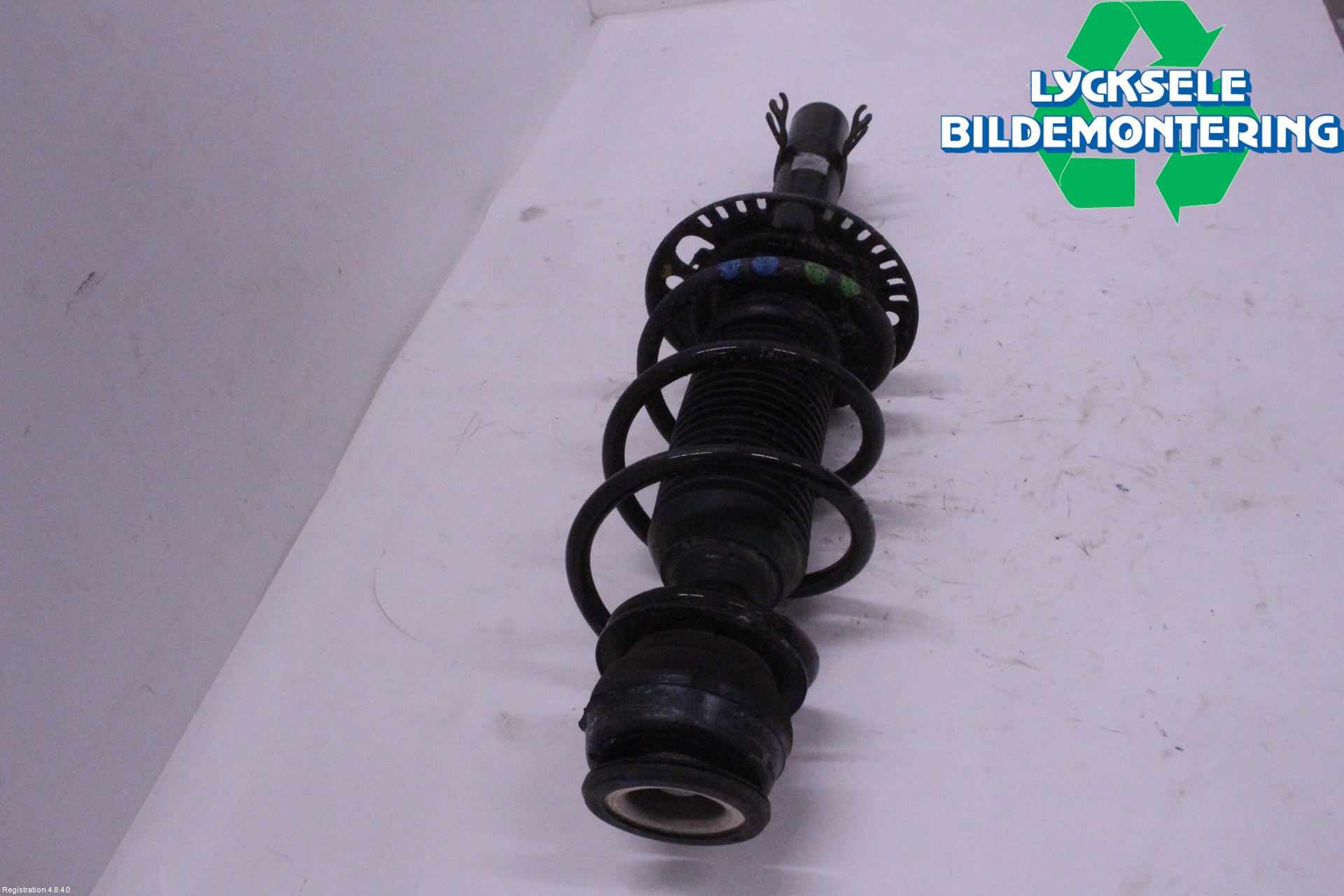 Volkswagen VW UP! / E-UP! Fjäderben Fram Vänster