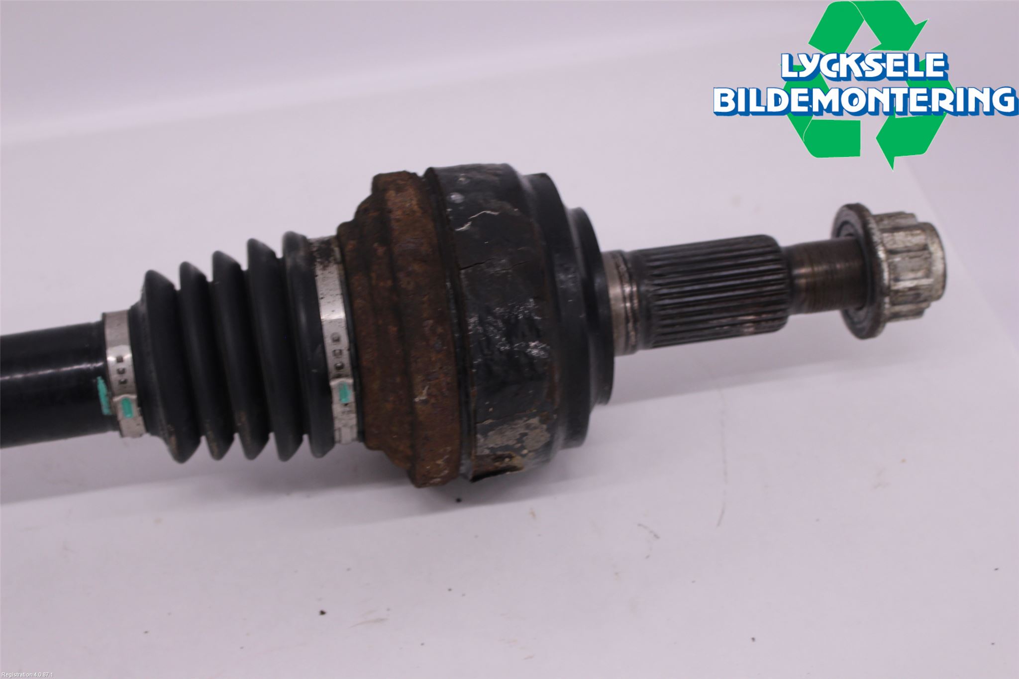 Audi Q7/SQ7 Drivaxel Bak Höger