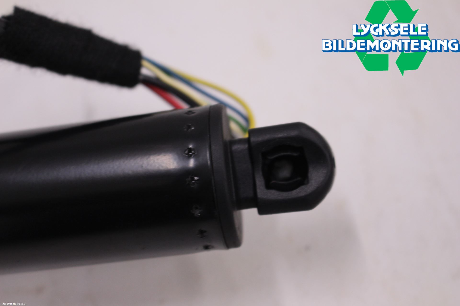 Audi A7/S7 4G 11-17 Bakluckeöppnare Automatisk