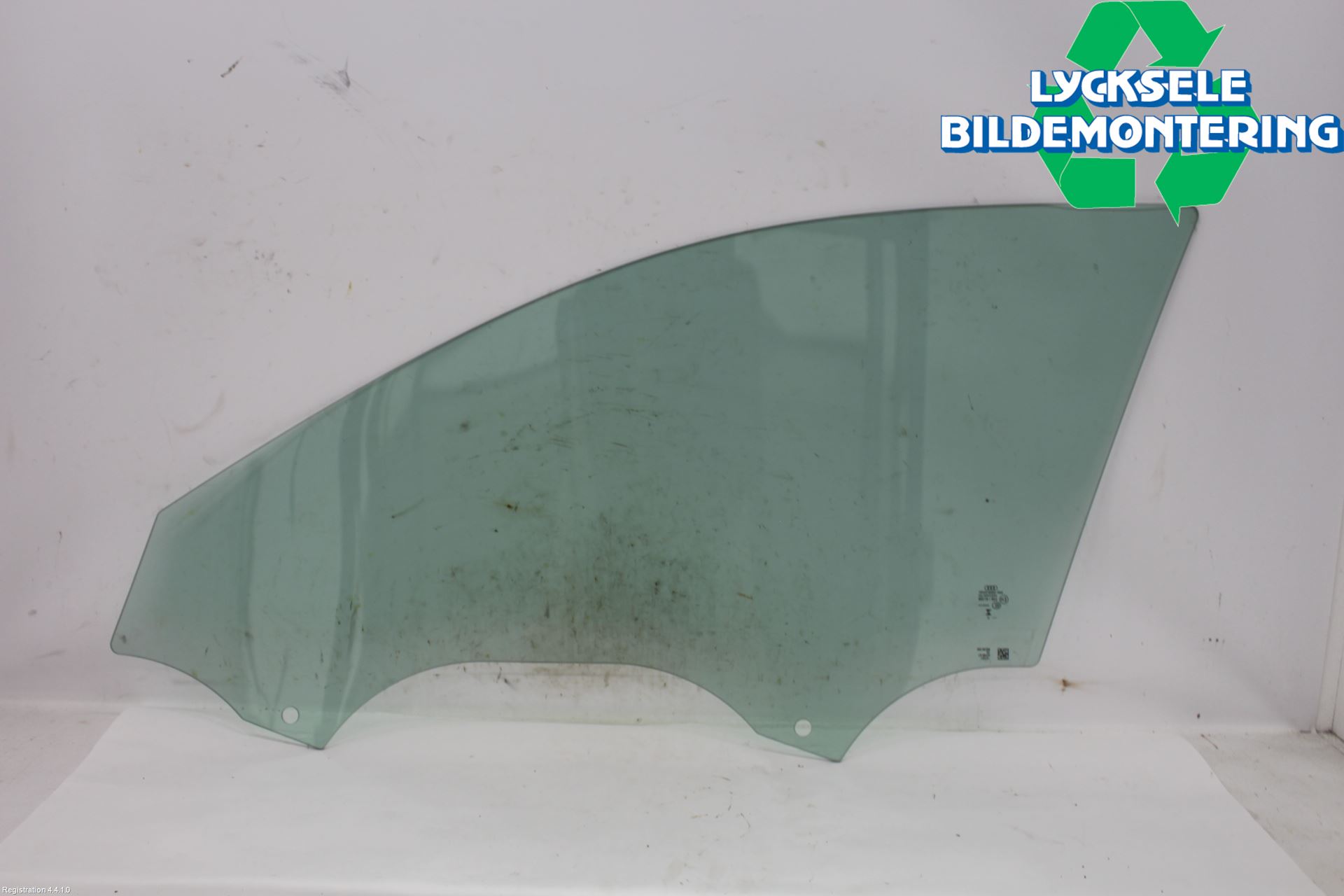 Audi A4/S4 B9 20- Dörruta Fram Höger