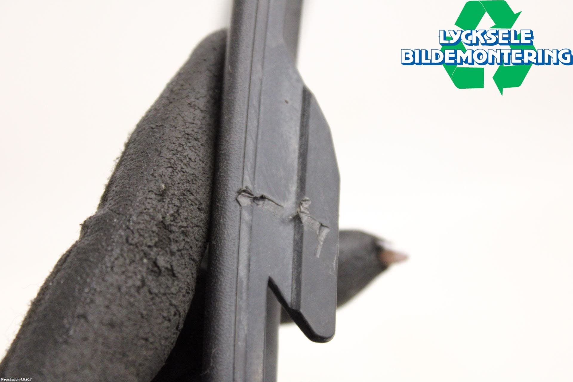 Ford FOCUS 15-18 Dimljussarg Fram