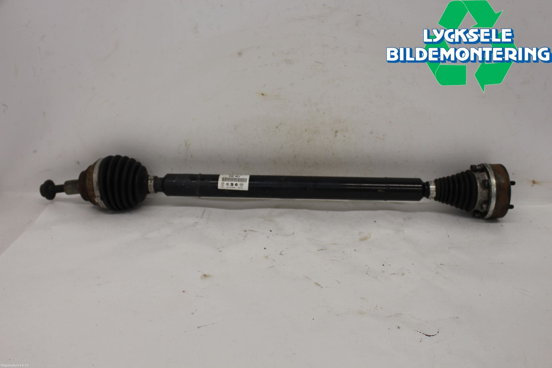 Audi Q2/SQ2 17- Drivaxel Fram Höger