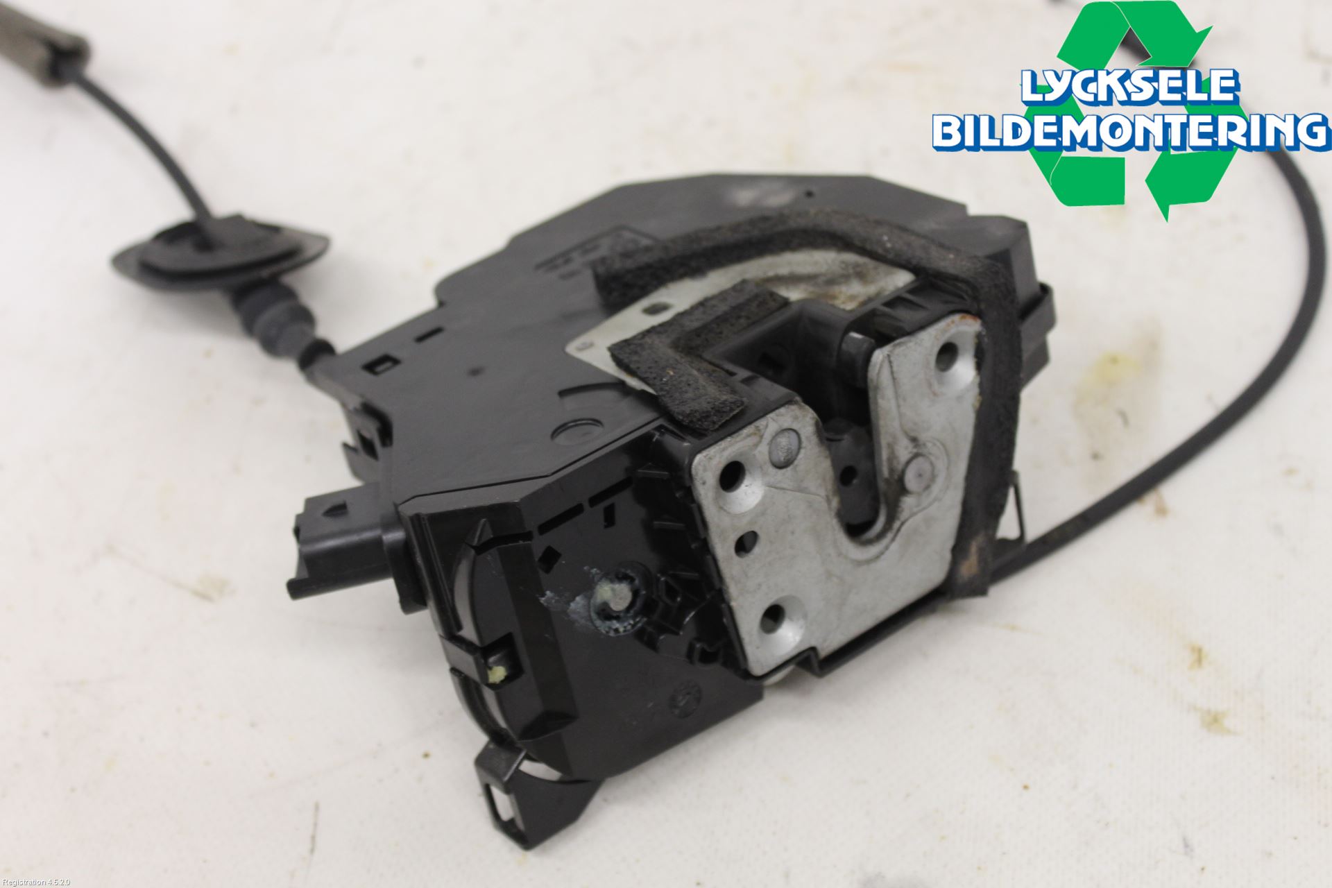 Renault CLIO IV 12-16 Låskista-Dörrlås