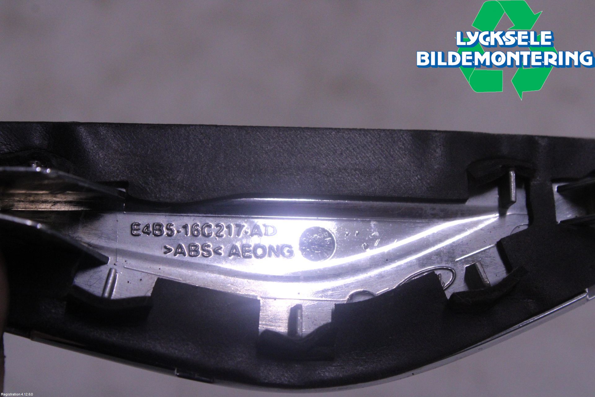 Ford KA+ 16-20 List Framskärm Vä