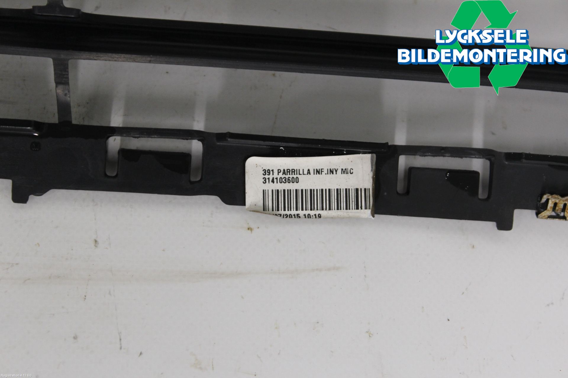 Ford FUSION Grilldel Mitt